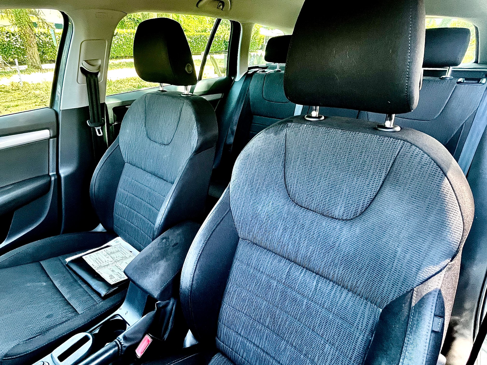 SKODA Octavia Combi 2.0 TDI Swiss Edition 4x4 DSG-image-8