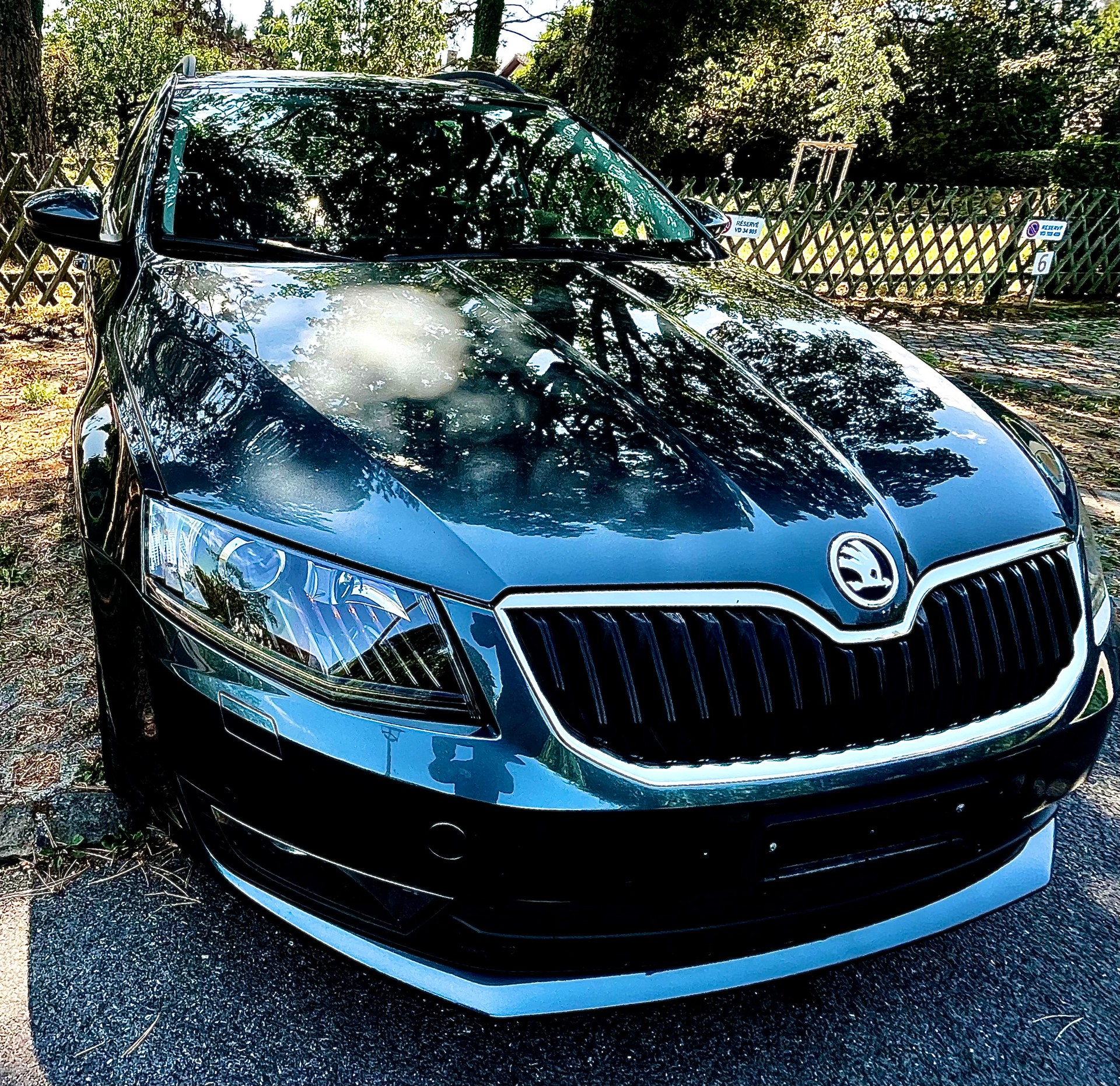 SKODA Octavia Combi 2.0 TDI Swiss Edition 4x4 DSG-image-18