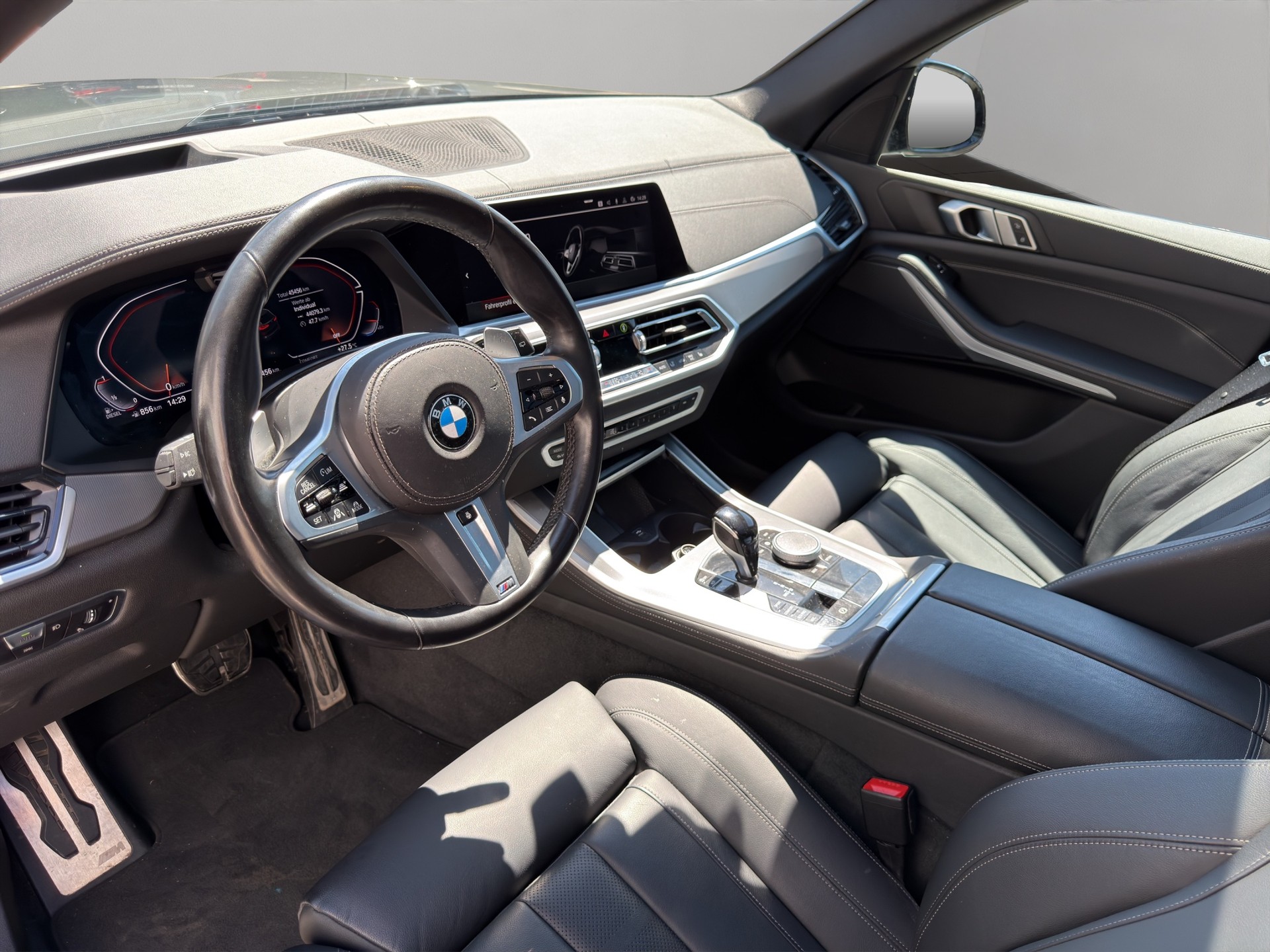BMW X5 xDrive 48V 40d M Sport Steptronic-image-10