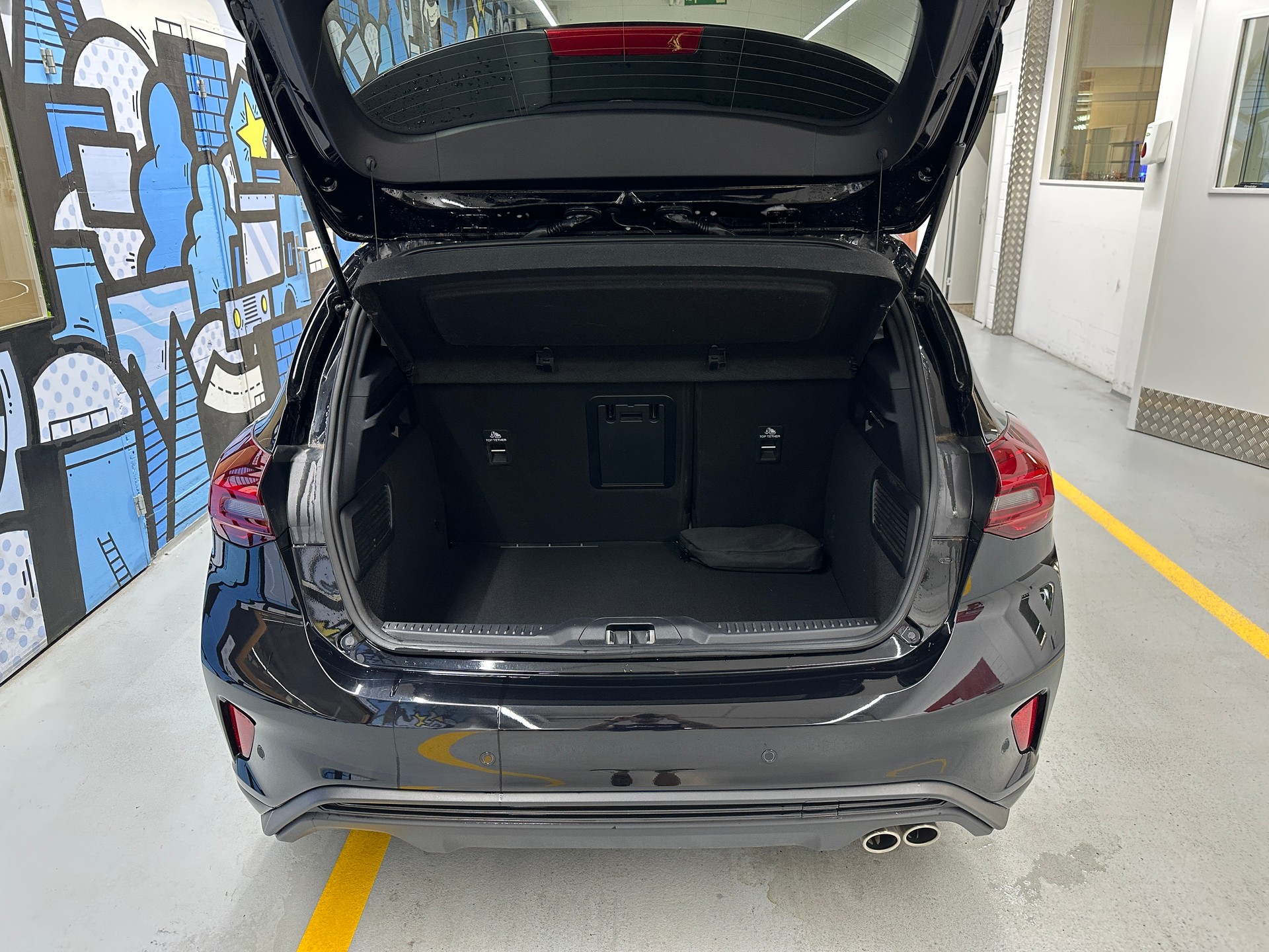 FORD Focus 1.0 MHEV ST-Line X Automat-image-5
