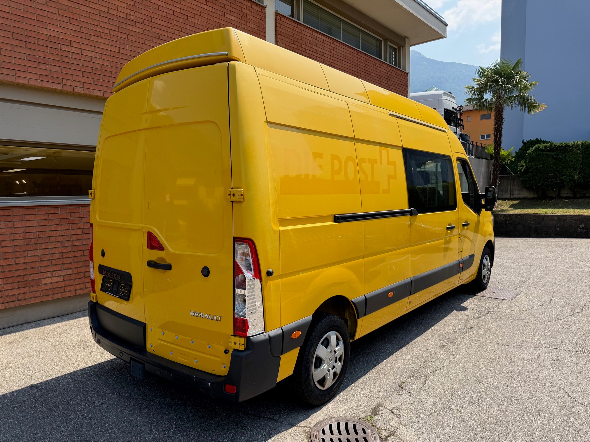 RENAULT Master T35 2.3dCi 135 L3H3-image-2