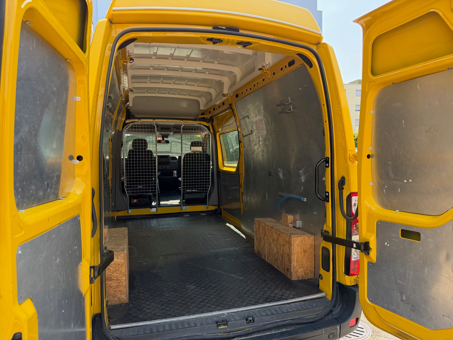 RENAULT Master T35 2.3dCi 135 L3H3-image-5