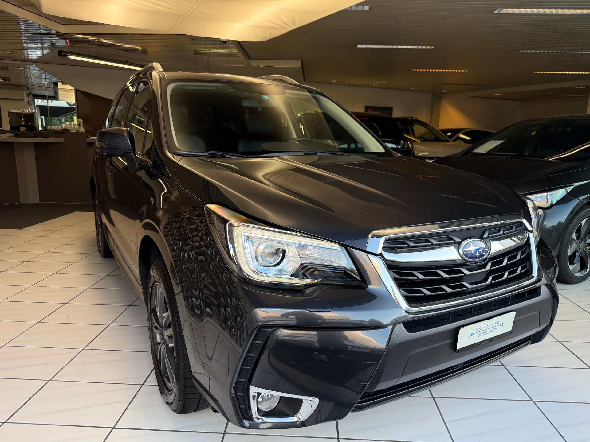 SUBARU Forester 2.0XT Luxury Lineartronic-image-3