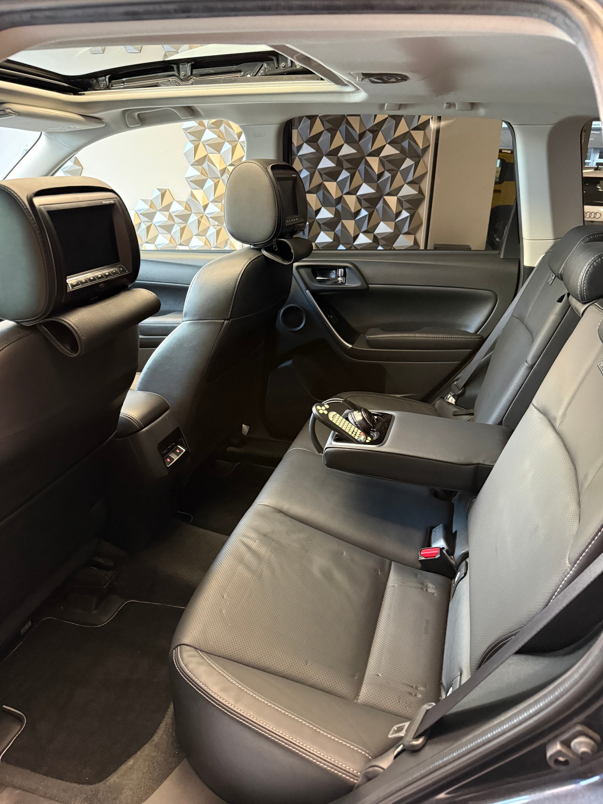 SUBARU Forester 2.0XT Luxury Lineartronic-image-7