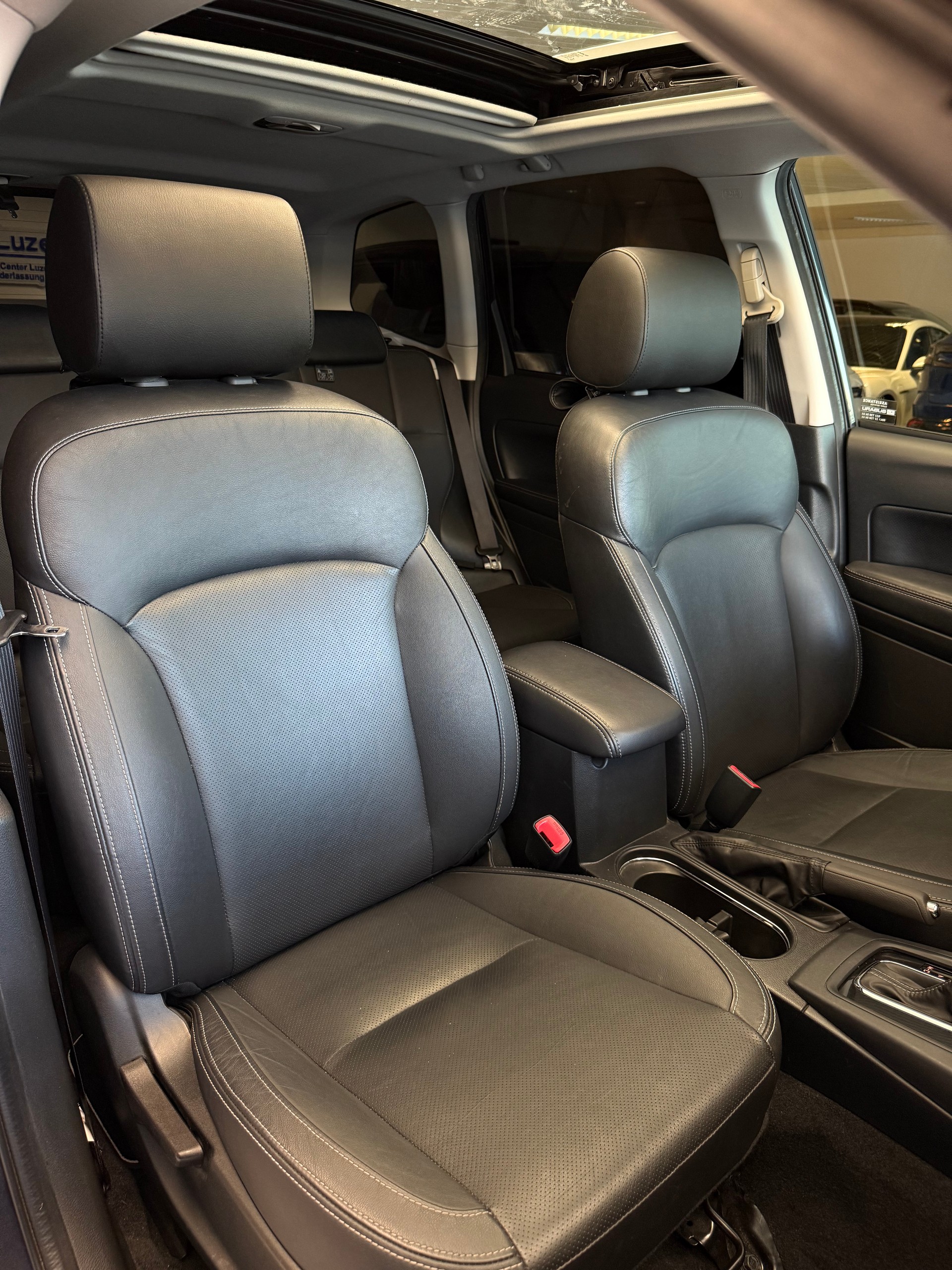 SUBARU Forester 2.0XT Luxury Lineartronic-image-10
