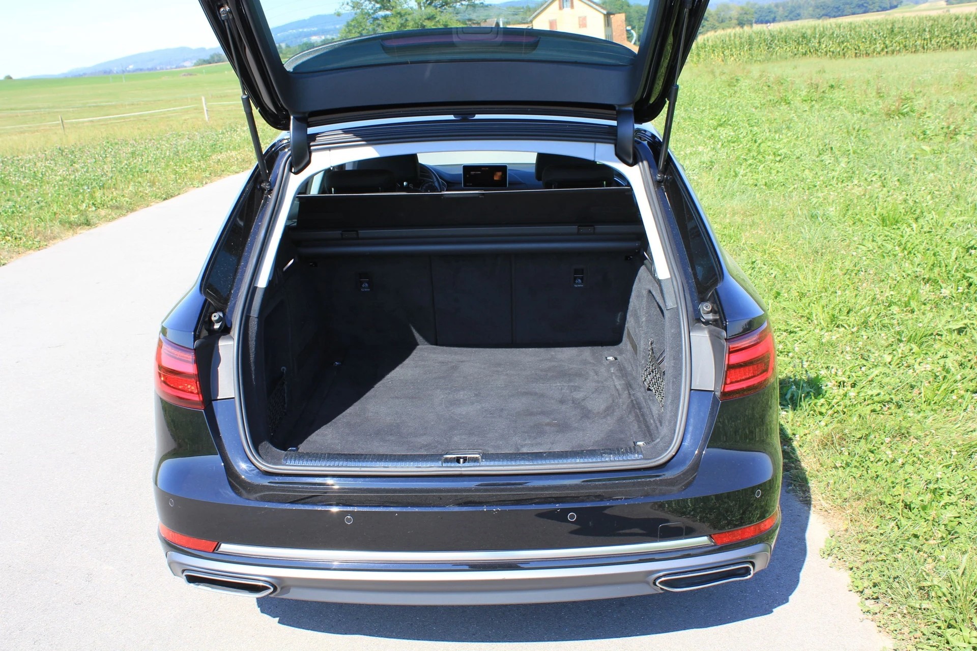 AUDI A4 Avant 40 TDI Sport quattro S-tronic-image-5