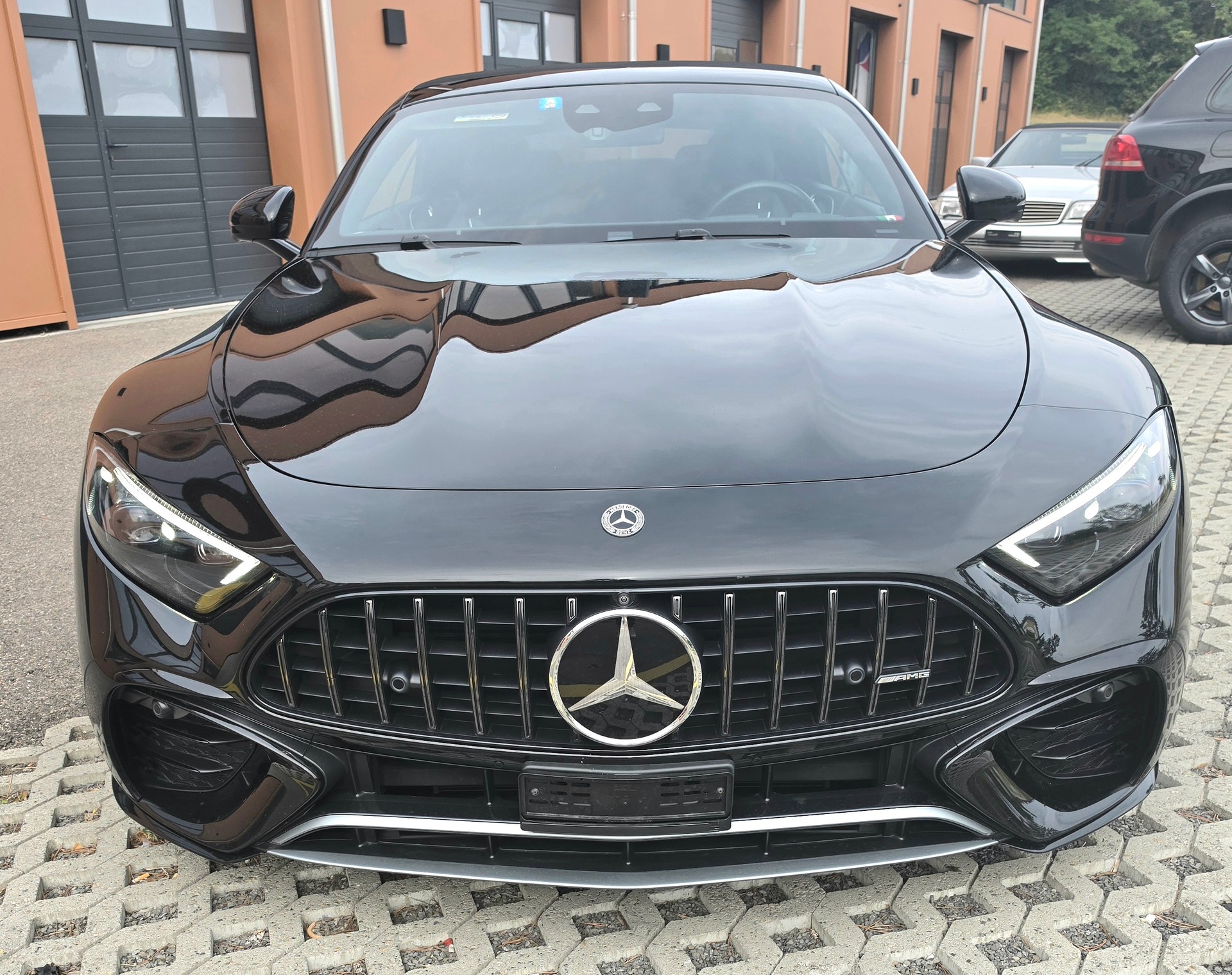 MERCEDES-BENZ SL 43 AMG-image-1