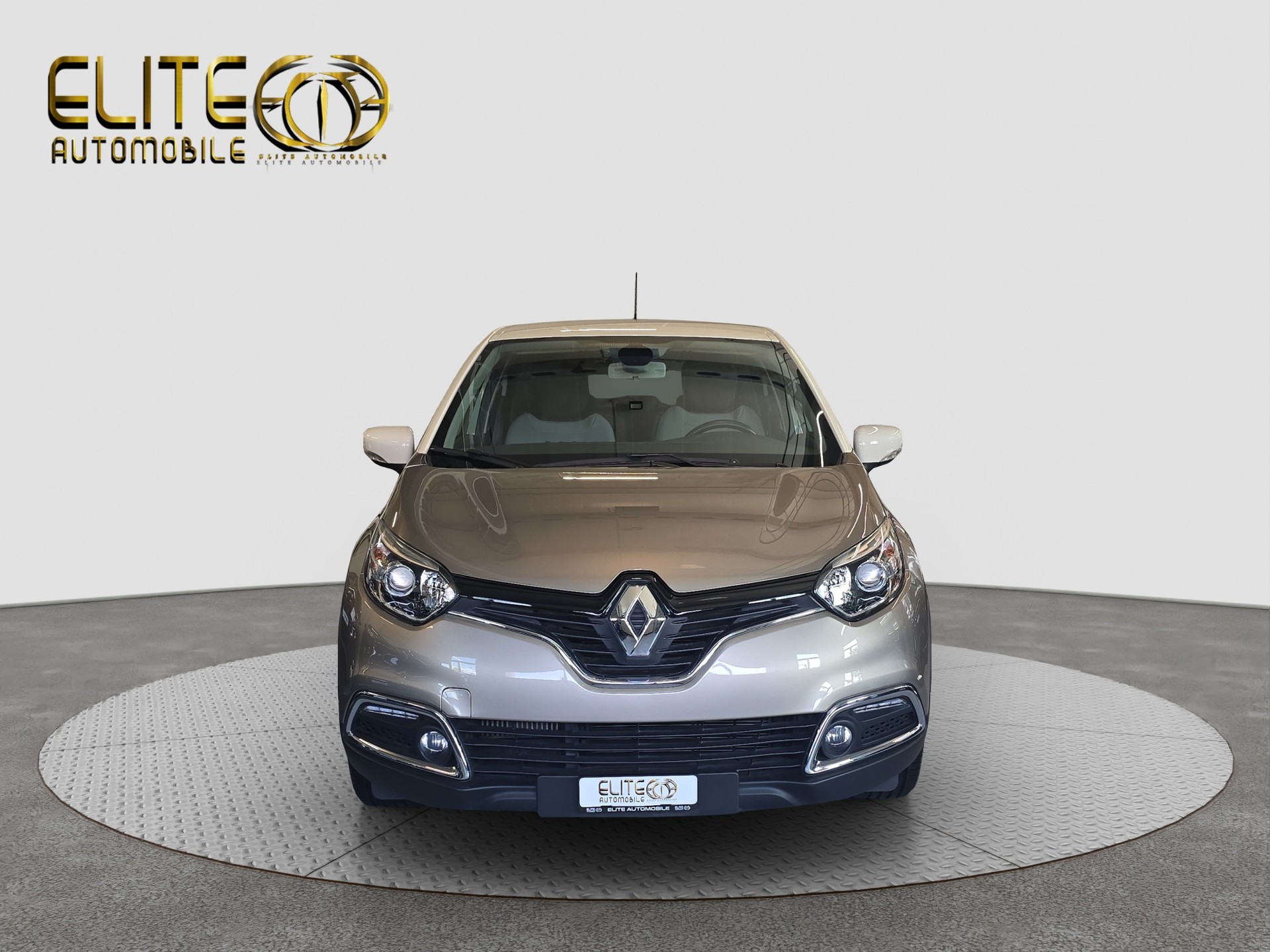 RENAULT Captur 1.2 T 16V Privilège EDC-showroom-element-1