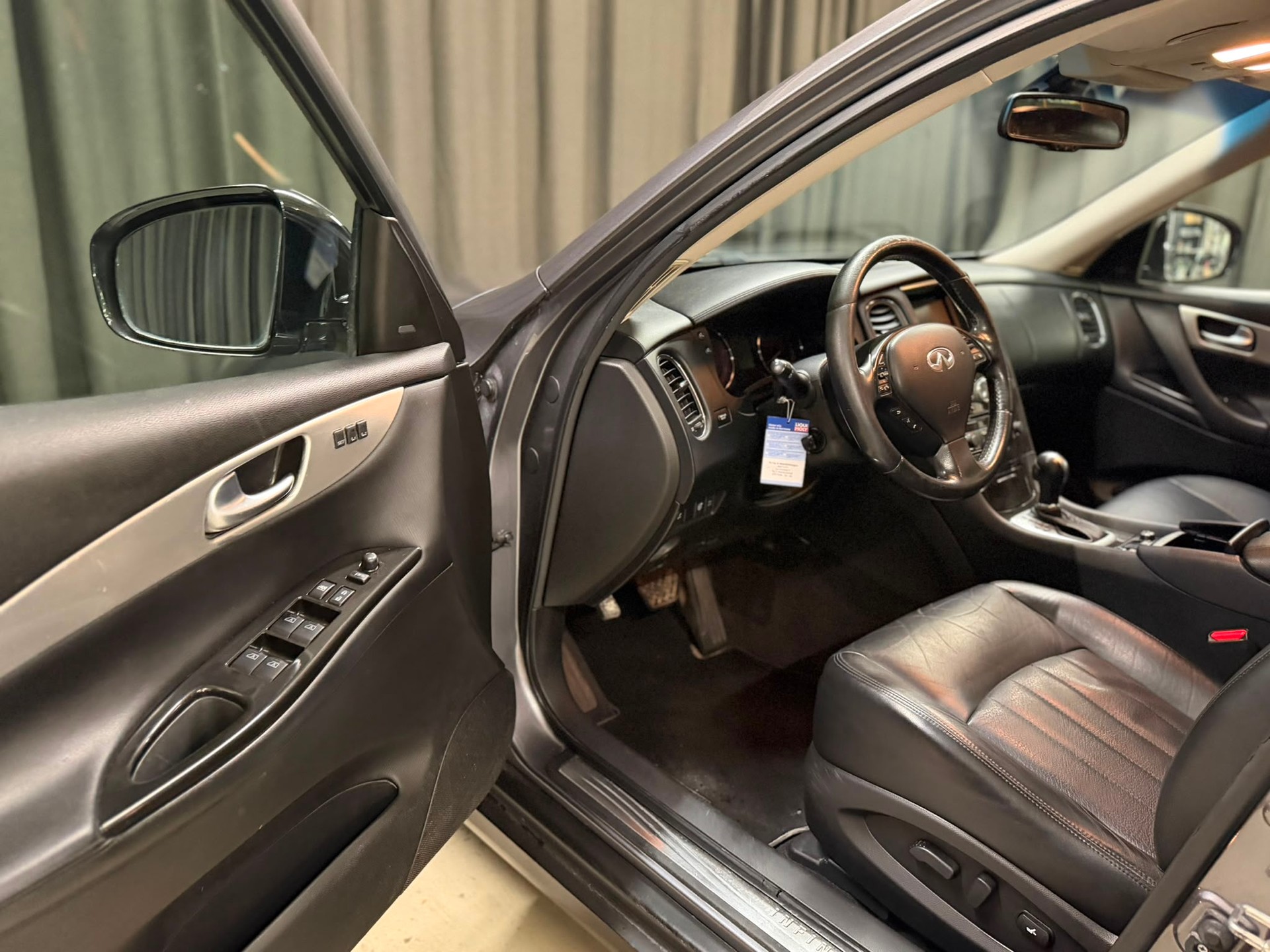 INFINITI QX50 3.0d AWD Automatic-image-6