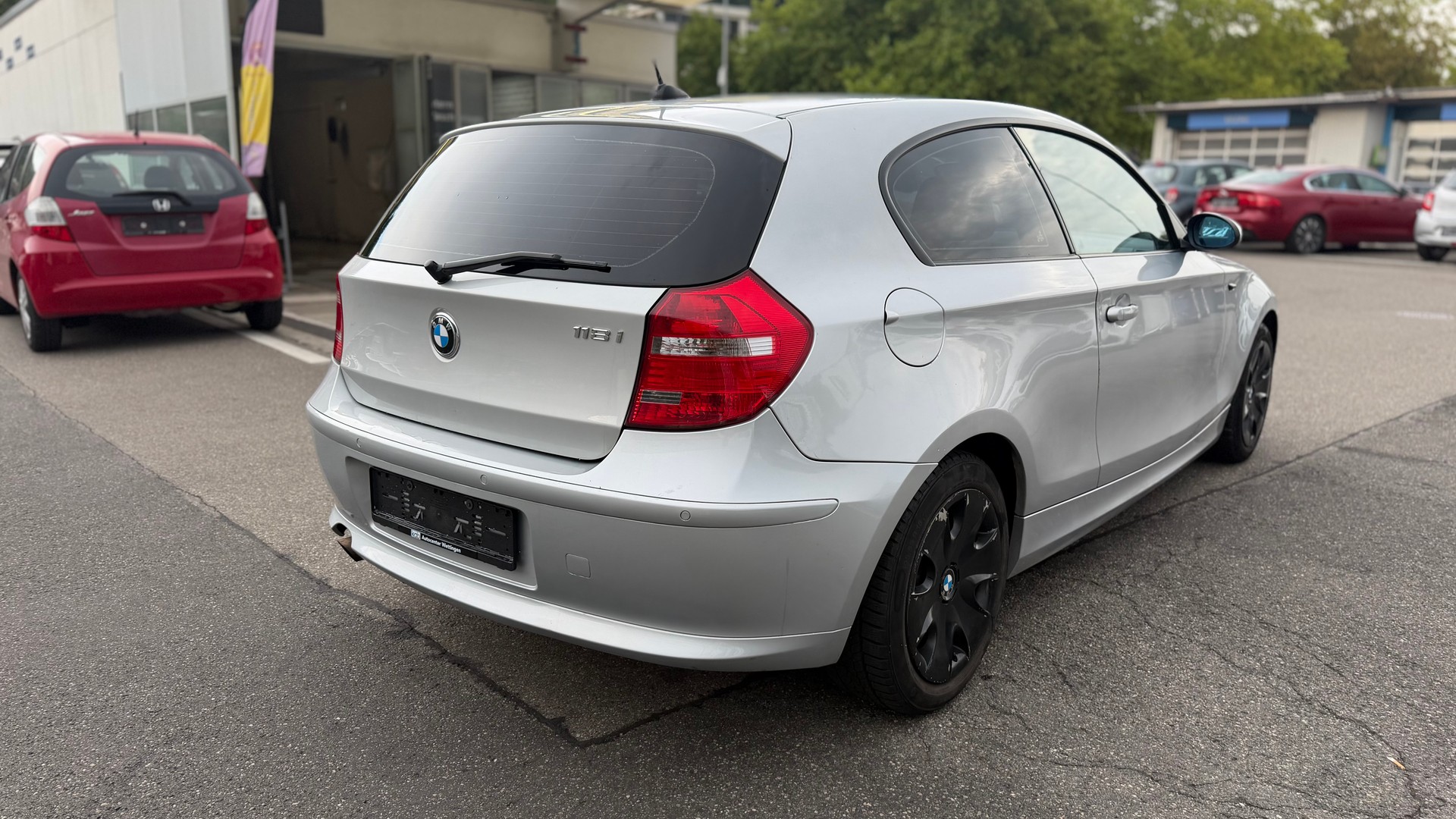 BMW 118i Steptronic-image-4