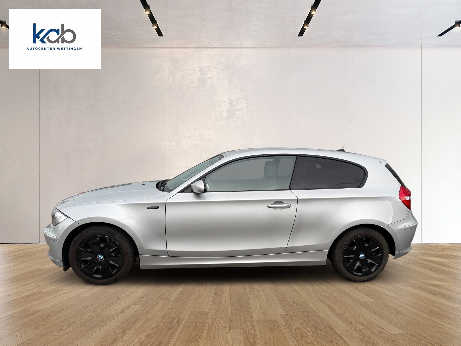BMW 118i Steptronic-image-7