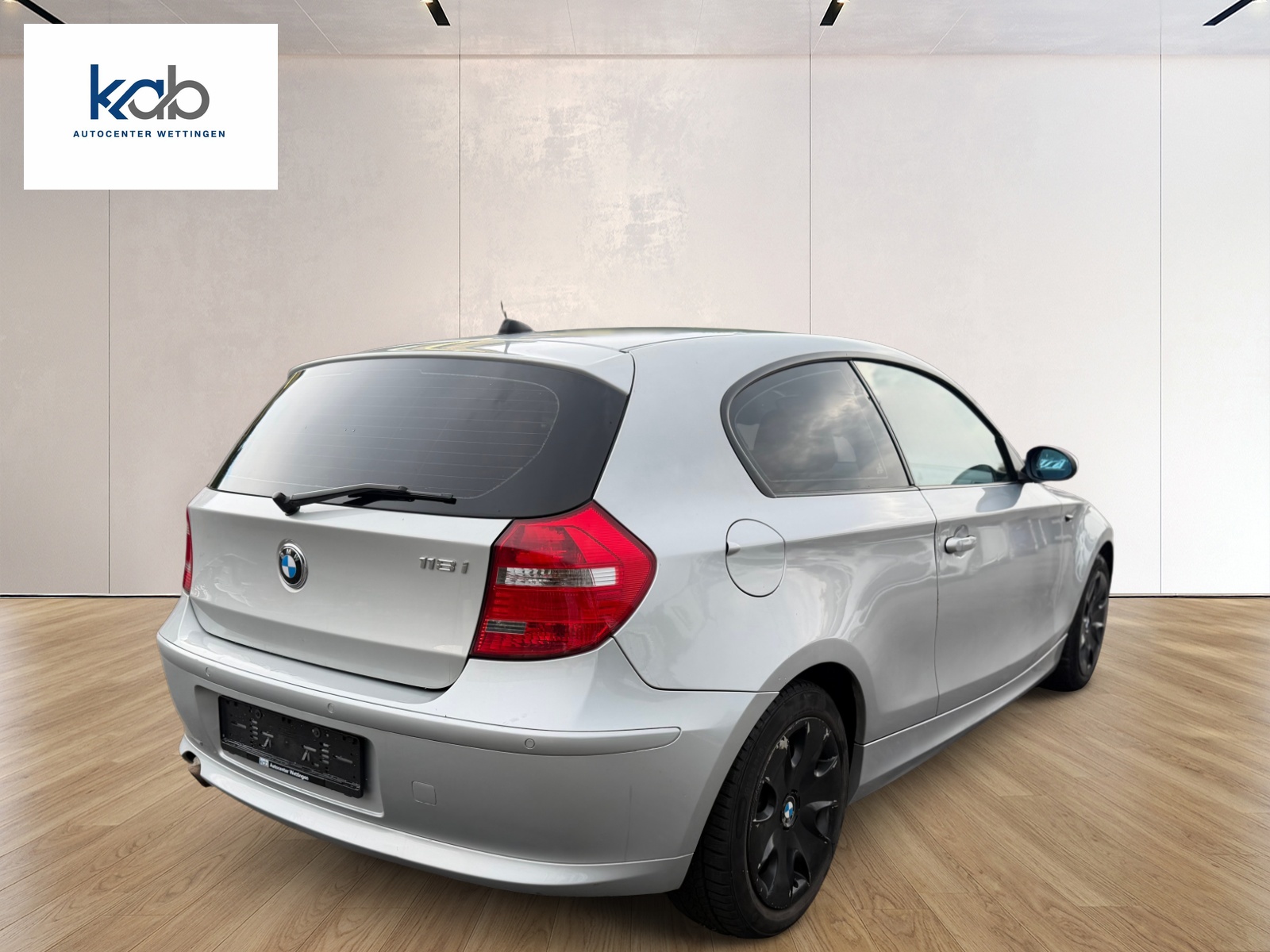 BMW 118i Steptronic-image-3