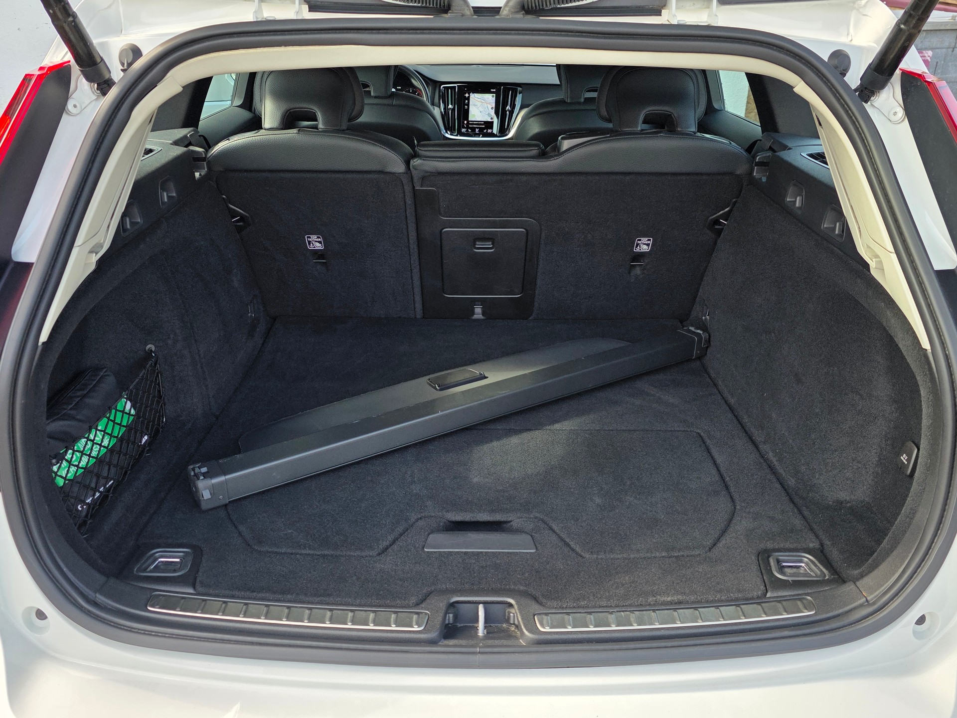 VOLVO VOLVO V60 Cross Country B4 D AWD Geartronic | CH-Fahrzeug | Gratis-Service bis 150'000 km | Top Zustand | Top Ausstattung-image-22