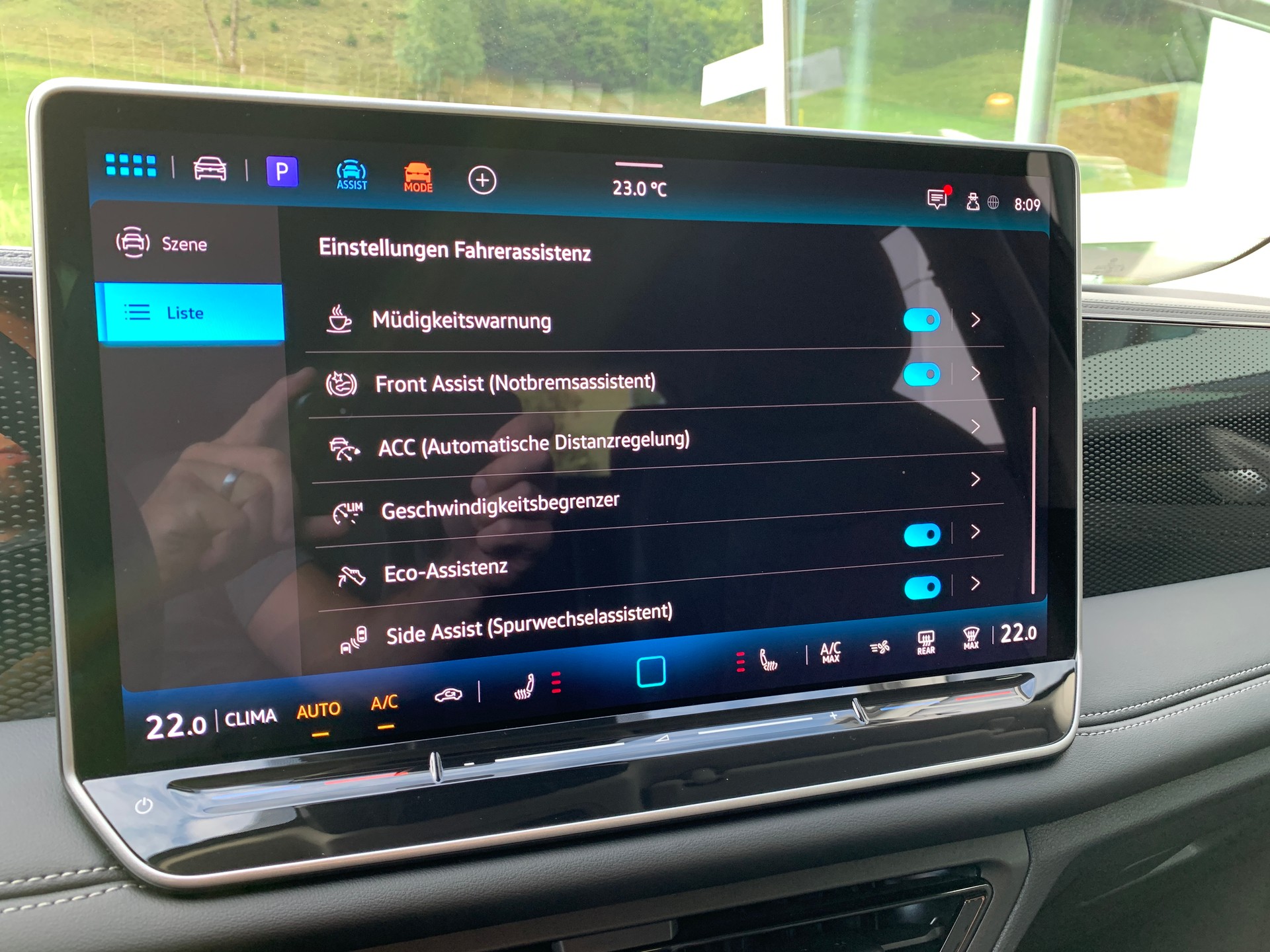VW Tiguan 2.0 TSI DSG Life 4Motion-image-11