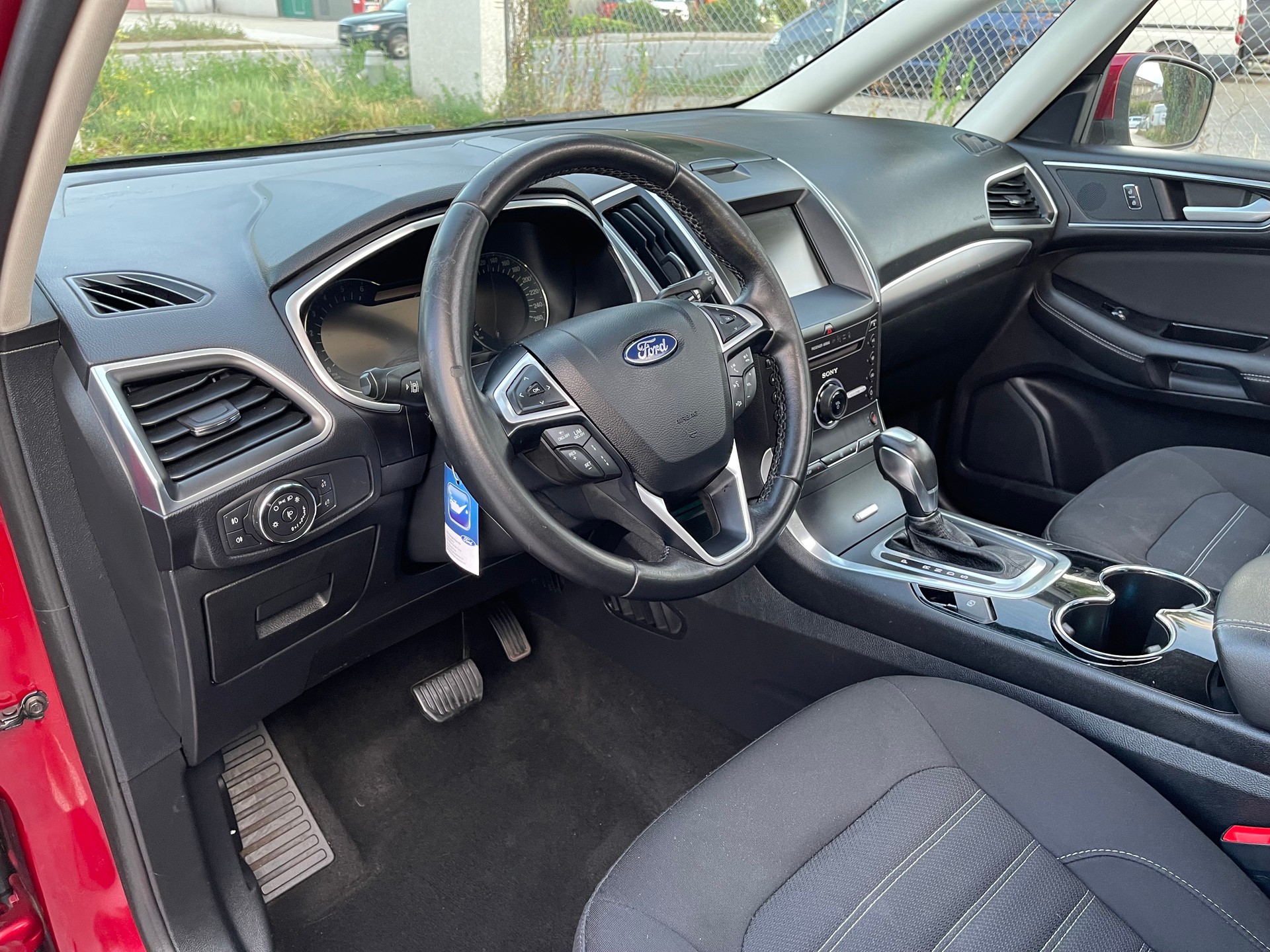 FORD Galaxy 2.0 TDCi Titanium AWD PowerShift-image-25
