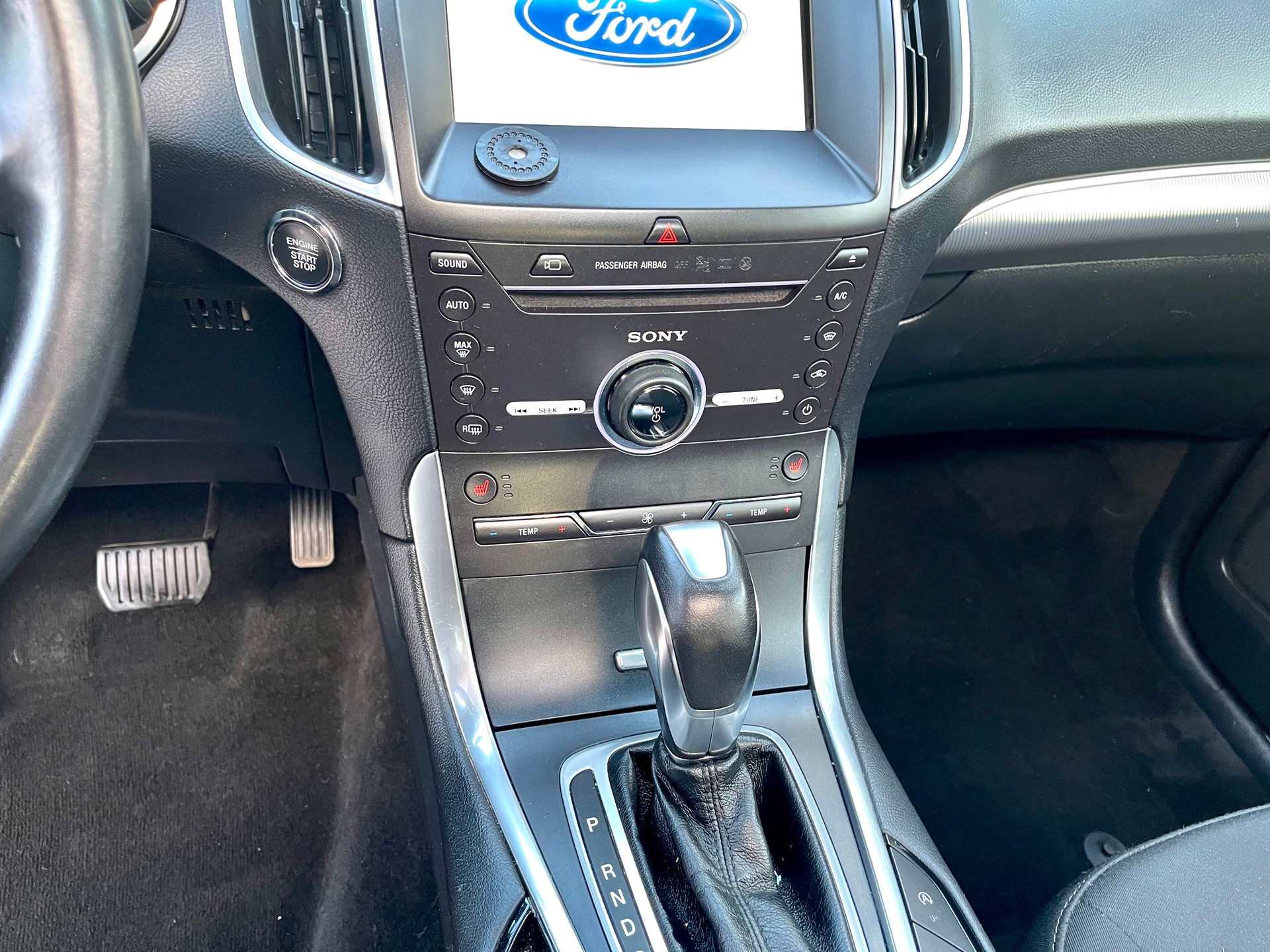 FORD Galaxy 2.0 TDCi Titanium AWD PowerShift-image-28