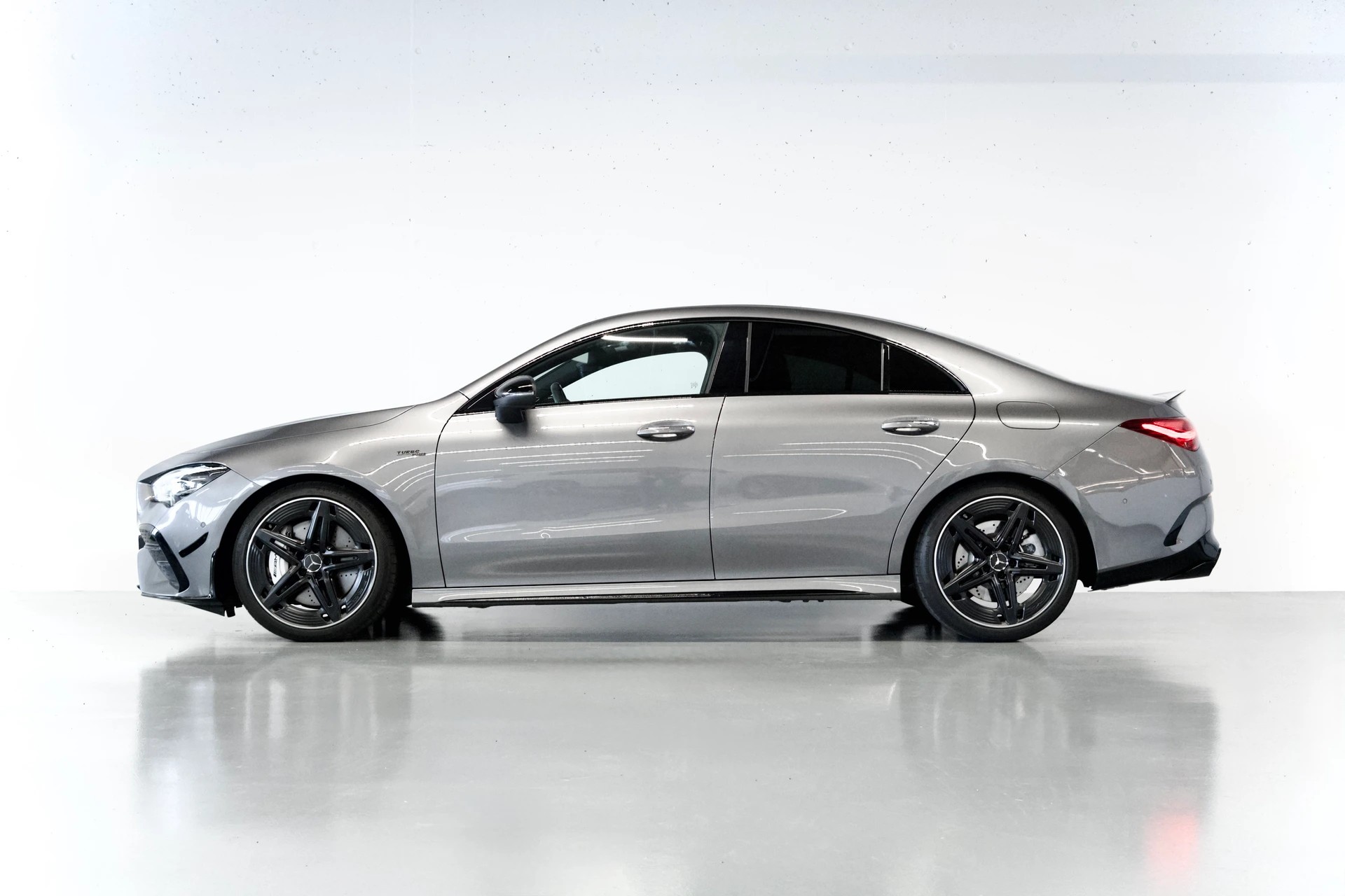 MERCEDES-BENZ CLA 35 AMG 4MATIC | FACELIFT | FRISCH AB MFK-image-1