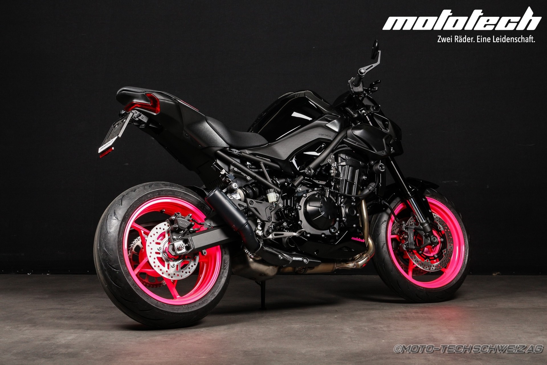 KAWASAKI Z 900 (35/70kW) STAGE 1 SHARK PINK EDITION-showroom-element-1