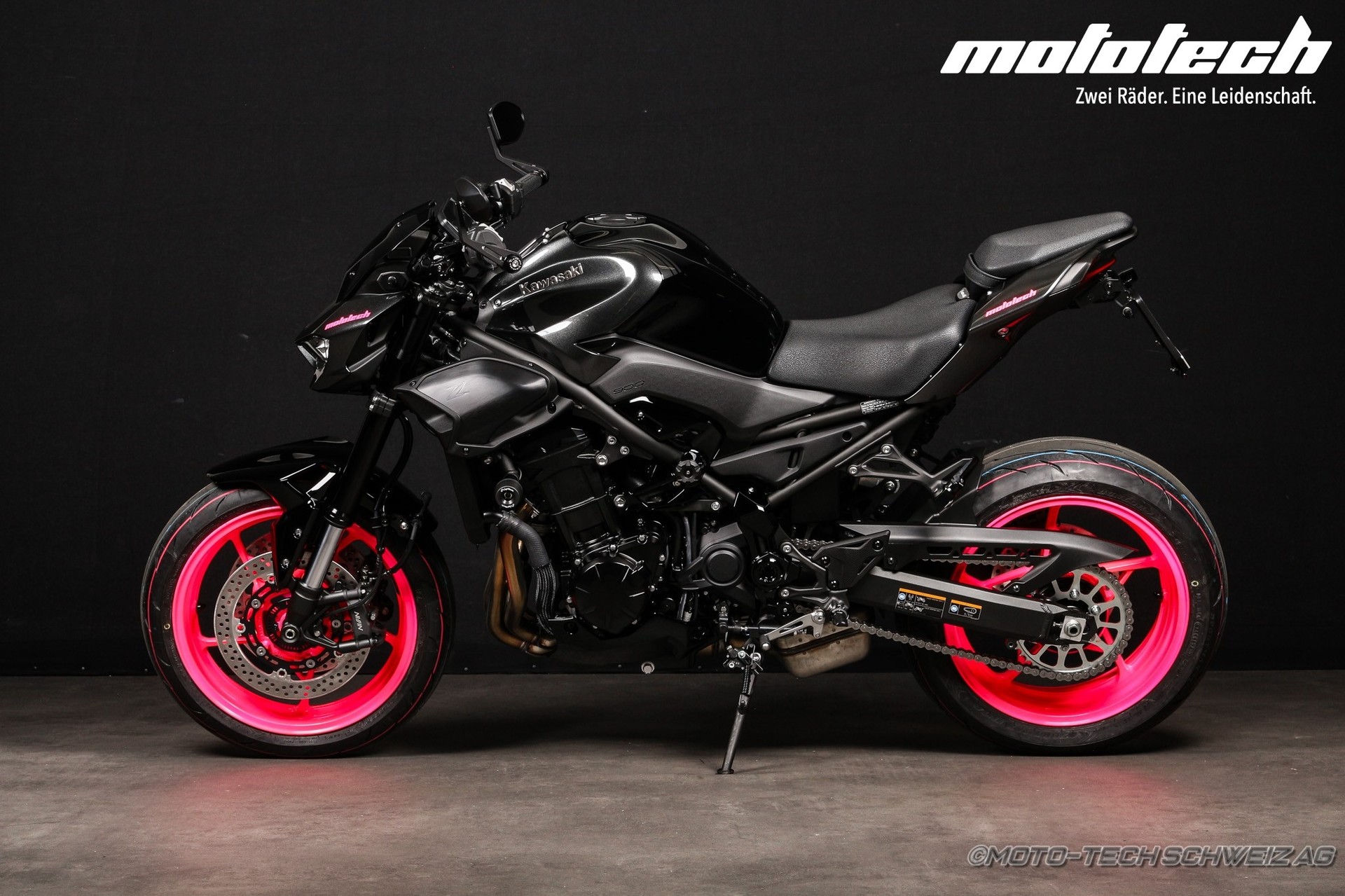 KAWASAKI Z 900 (35/70kW) STAGE 1 SHARK PINK EDITION-showroom-element-3