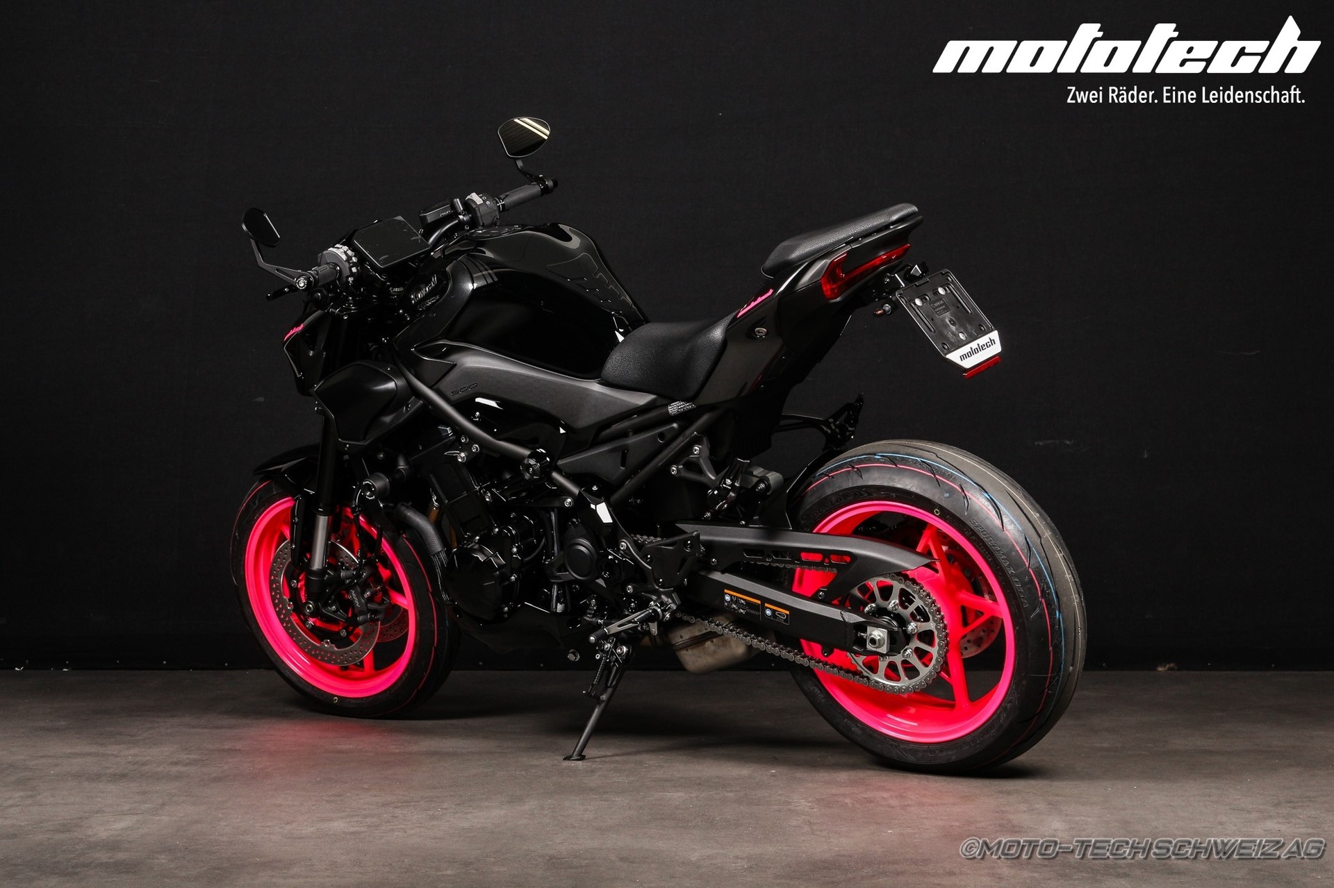 KAWASAKI Z 900 (35/70kW) STAGE 1 SHARK PINK EDITION-showroom-element-2