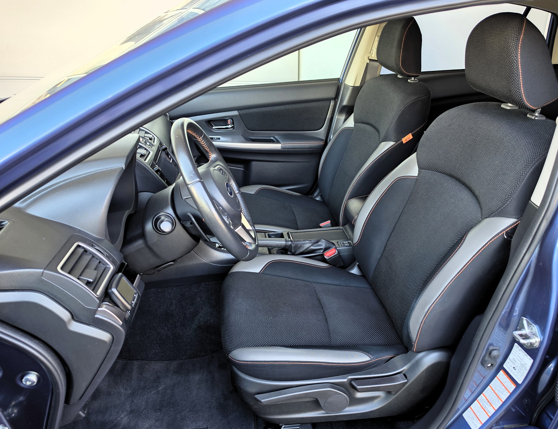 SUBARU XV 2.0 Swiss Three AWD CVT-image-11