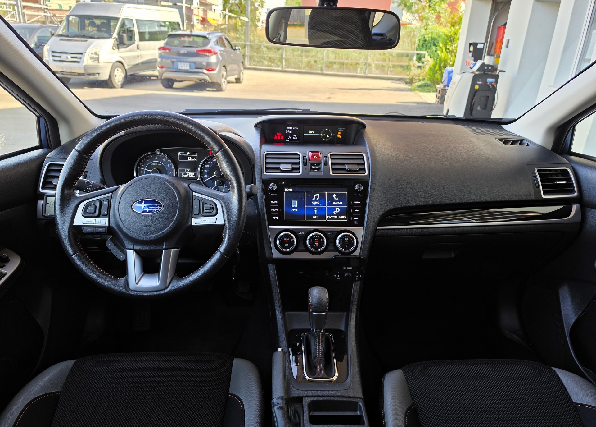SUBARU XV 2.0 Swiss Three AWD CVT-image-6