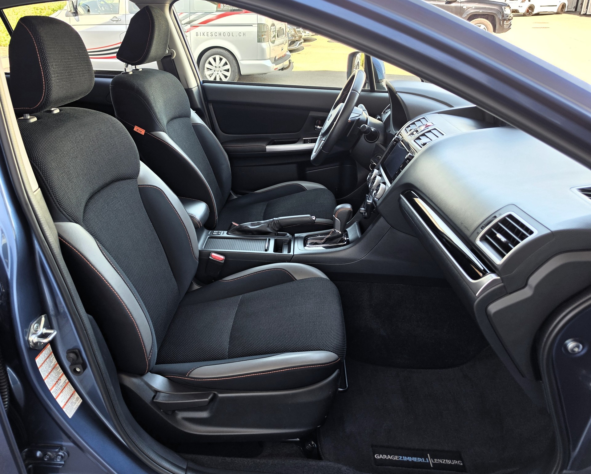 SUBARU XV 2.0 Swiss Three AWD CVT-image-5