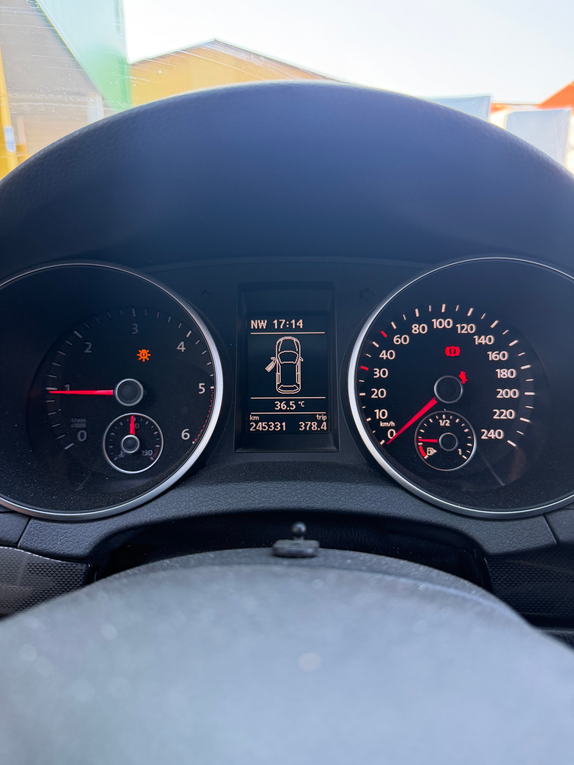 VW Golf 2.0 TDI Comfortline 4Motion-image-13