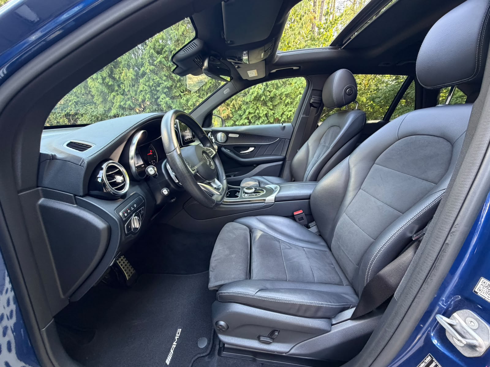 MERCEDES-BENZ GLC 250 d AMG Line 4Matic 9G-Tronic-image-10