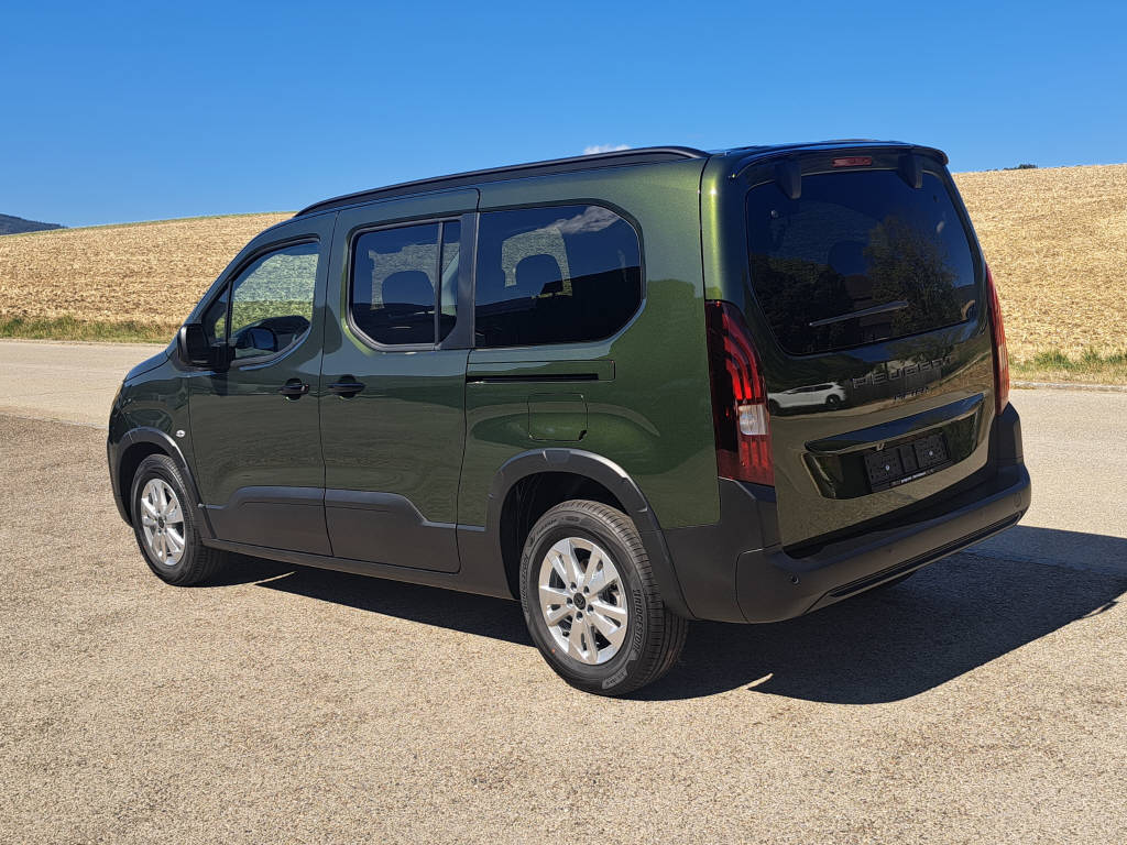PEUGEOT Rifter Long 1.5 BlueHDi 130cv Family Edition 7 places-showroom-element-2