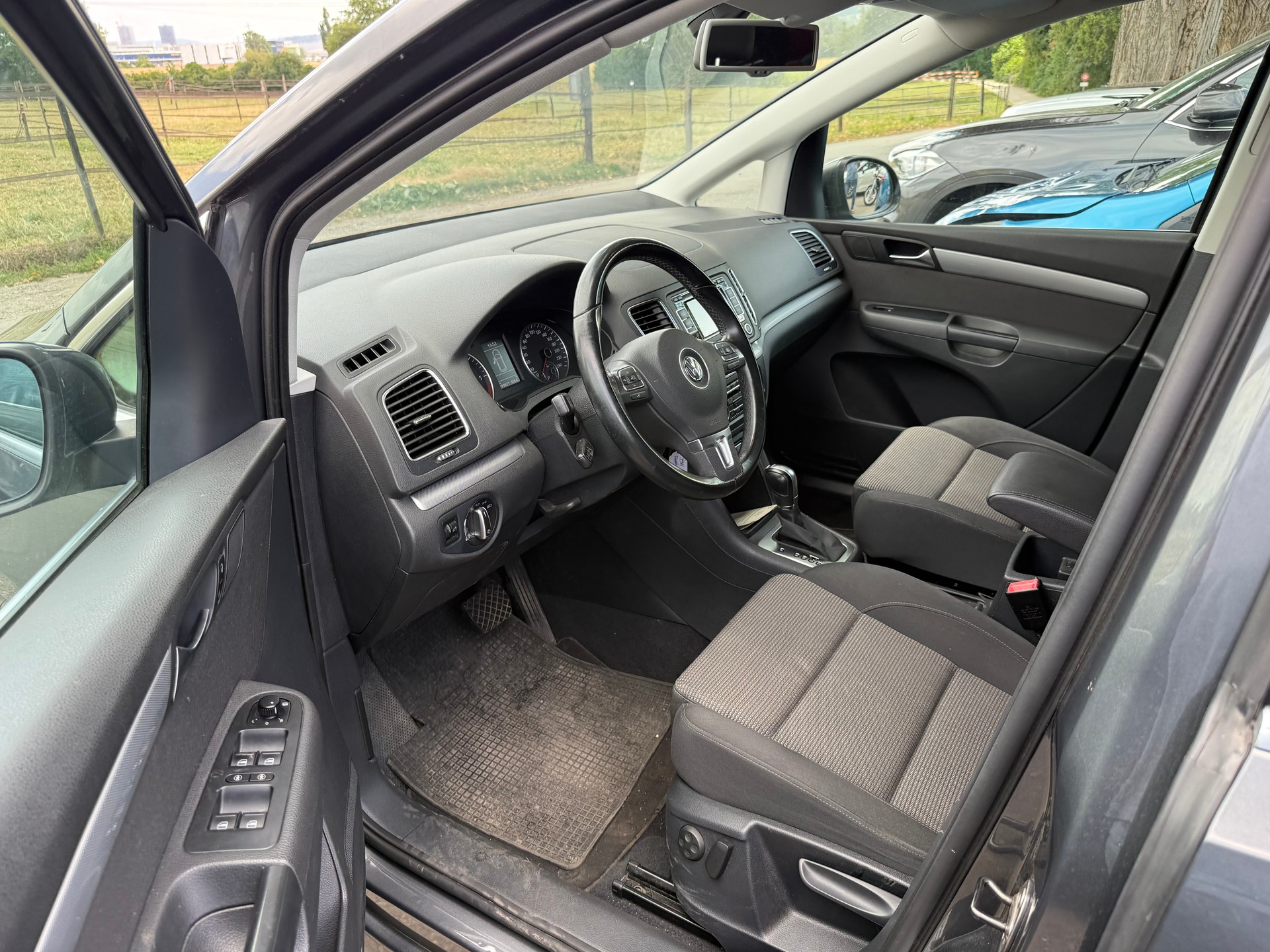 VW Sharan 2.0 TDI BMT Comfortline DSG-image-10