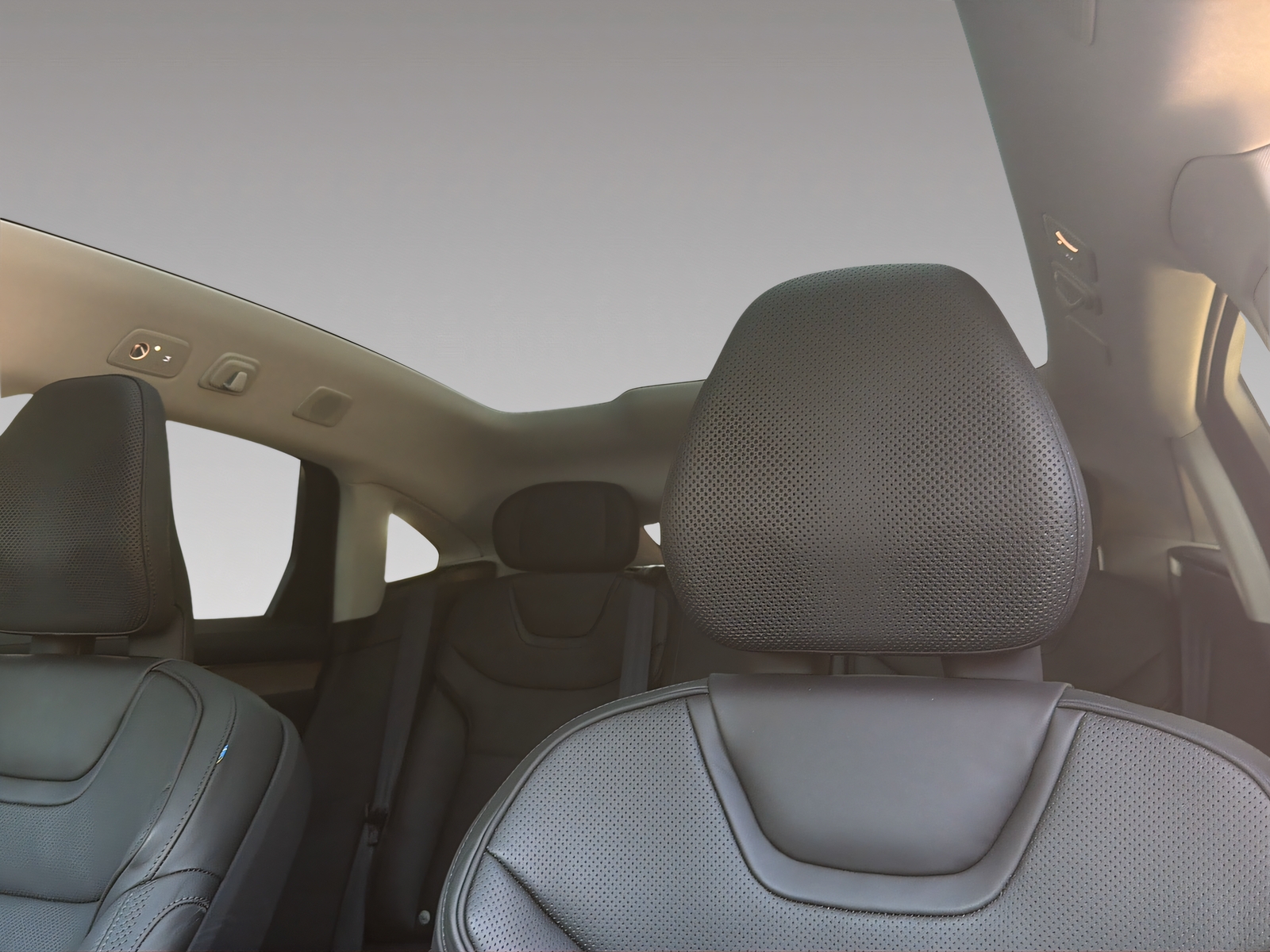 VOLVO ES90 Ultra-image-6