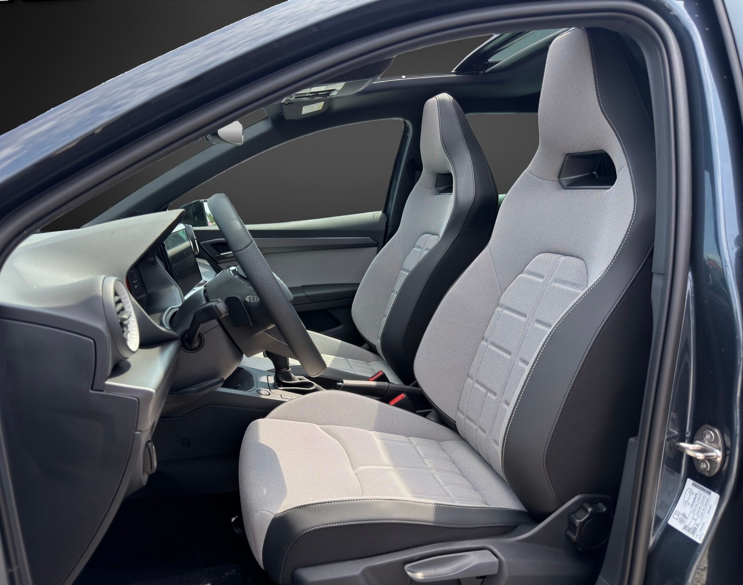 SEAT Ibiza 1.5 EcoTSI FR DSG mit 150 PS * Panoramadach *-image-6