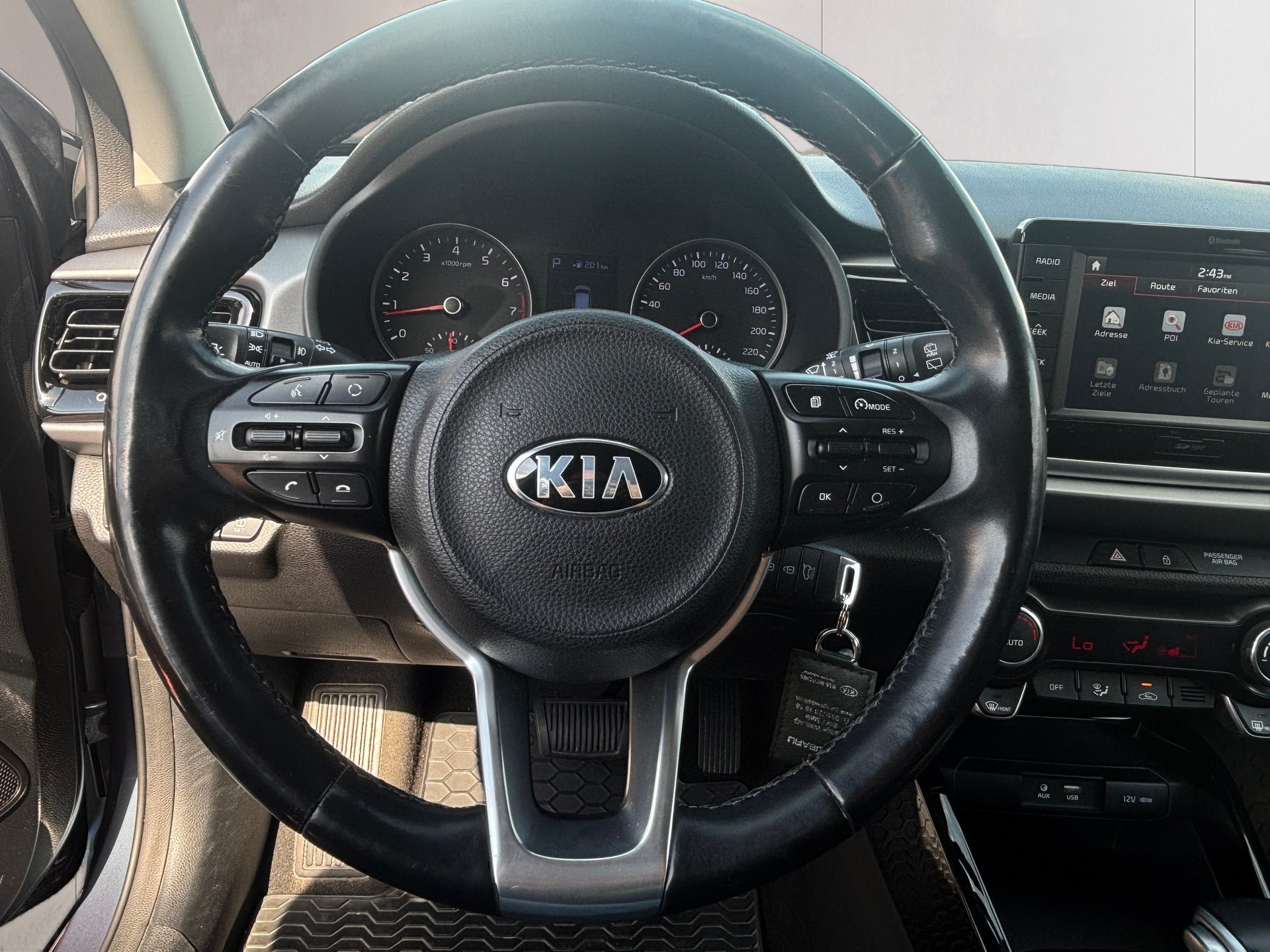 KIA Rio 1.4 CVVT Swiss City Line Automatic-image-7