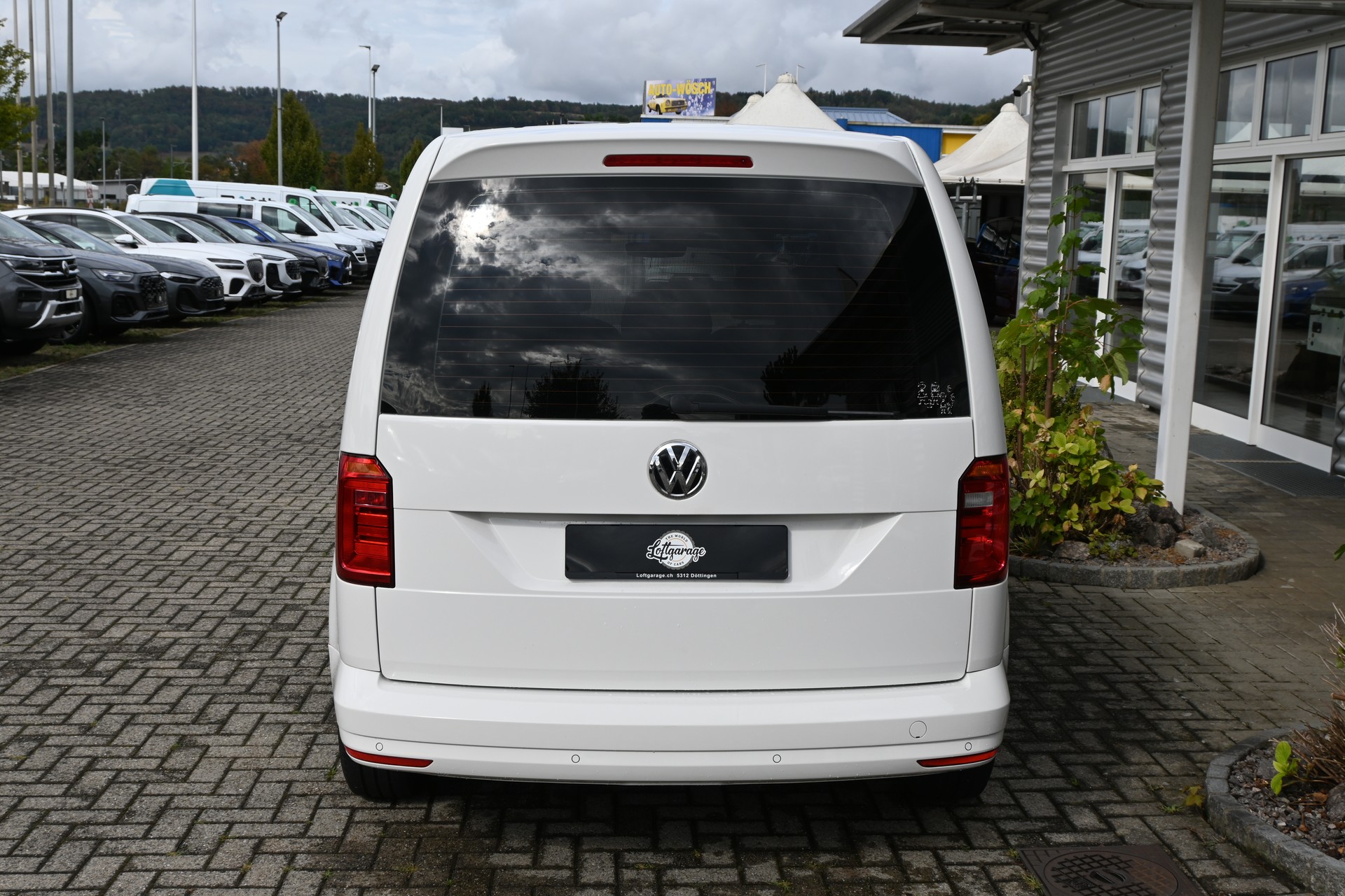 VW Caddy 2.0 TDI Comfortline DSG-image-3