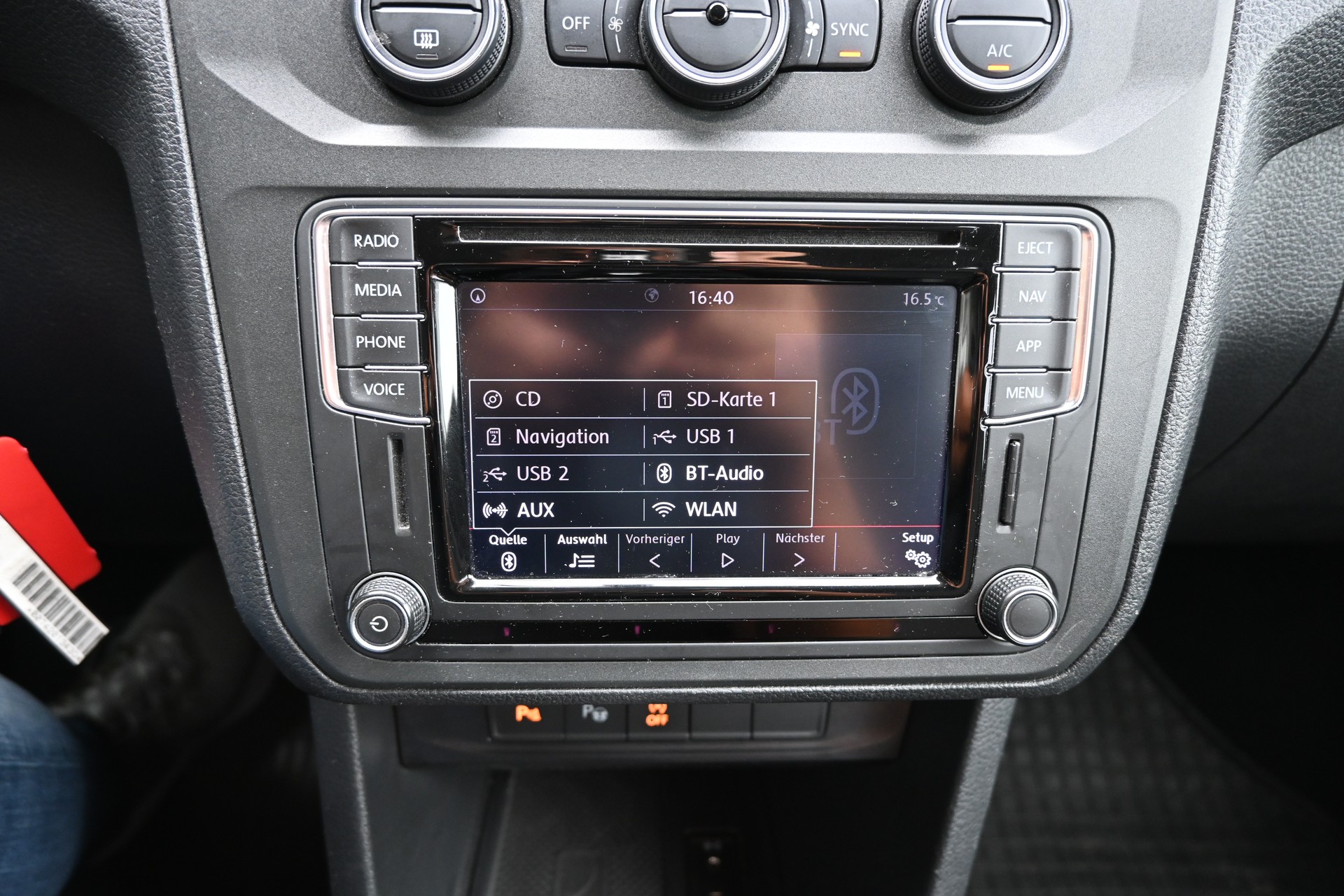 VW Caddy 2.0 TDI Comfortline DSG-image-19
