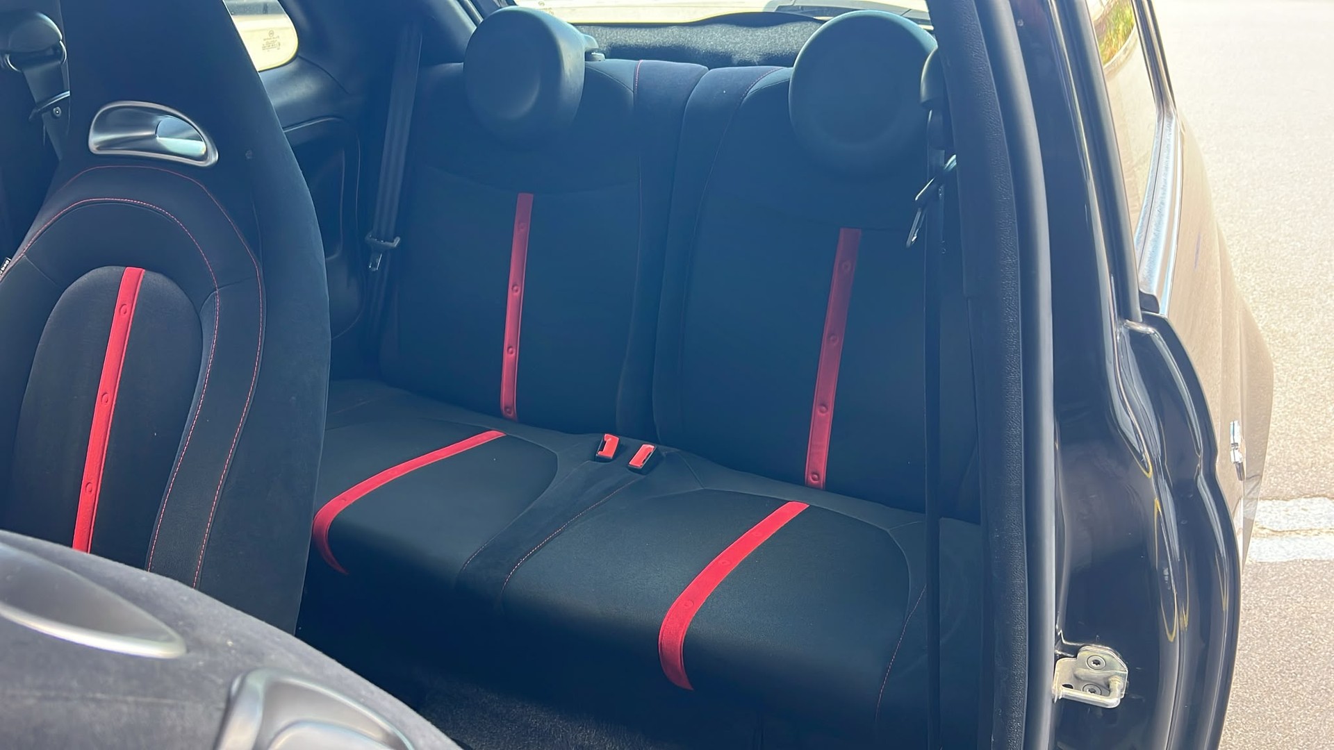 FIAT 500 1.4 16V Turbo Abarth Dualogic-image-14