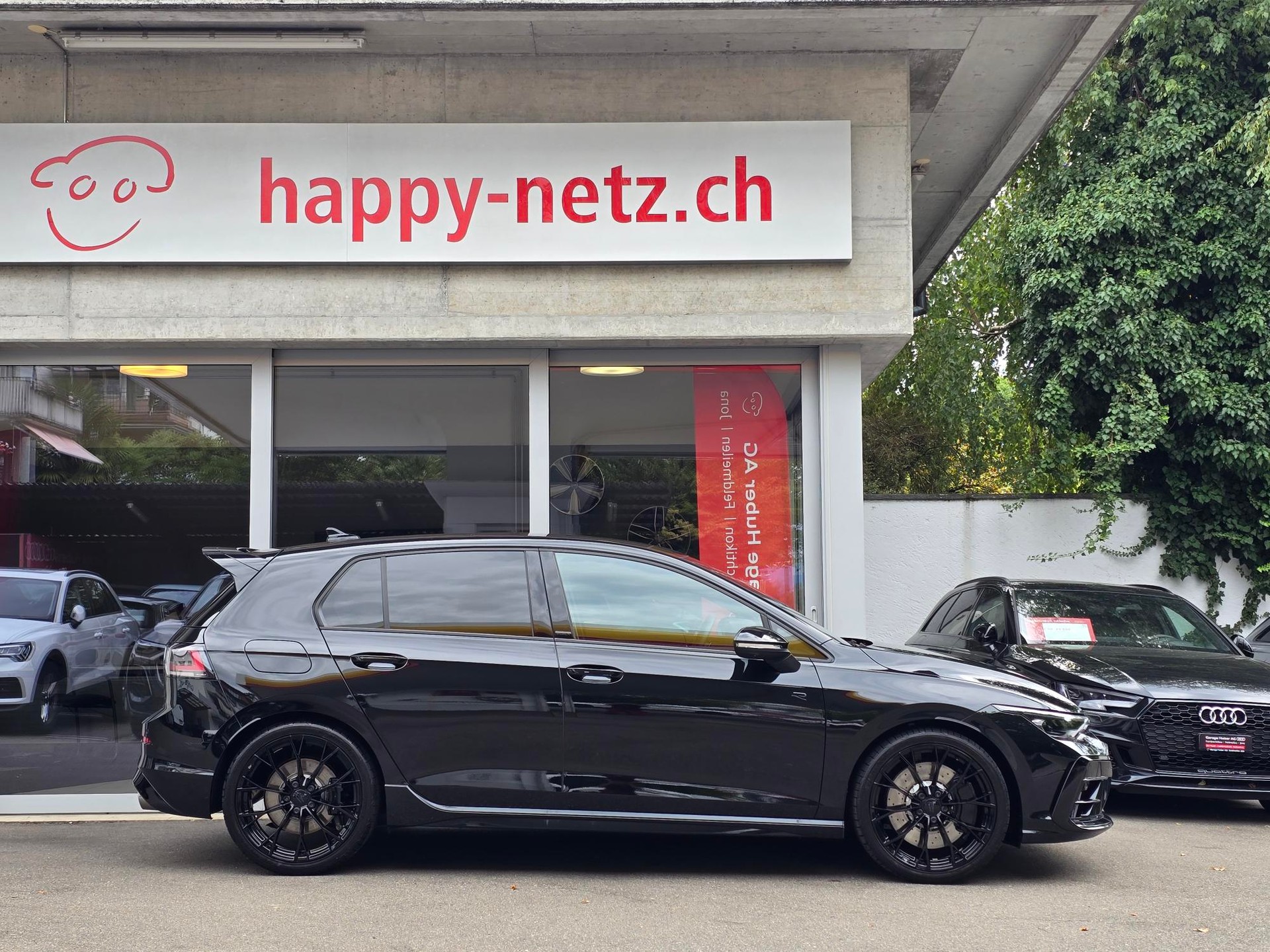 VW Golf 2.0 TSI R Black Edition DSG 4 Motion-image-1