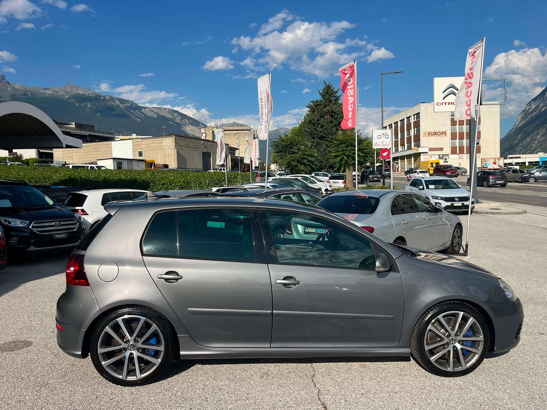 VW Golf R32 4Motion-image-10