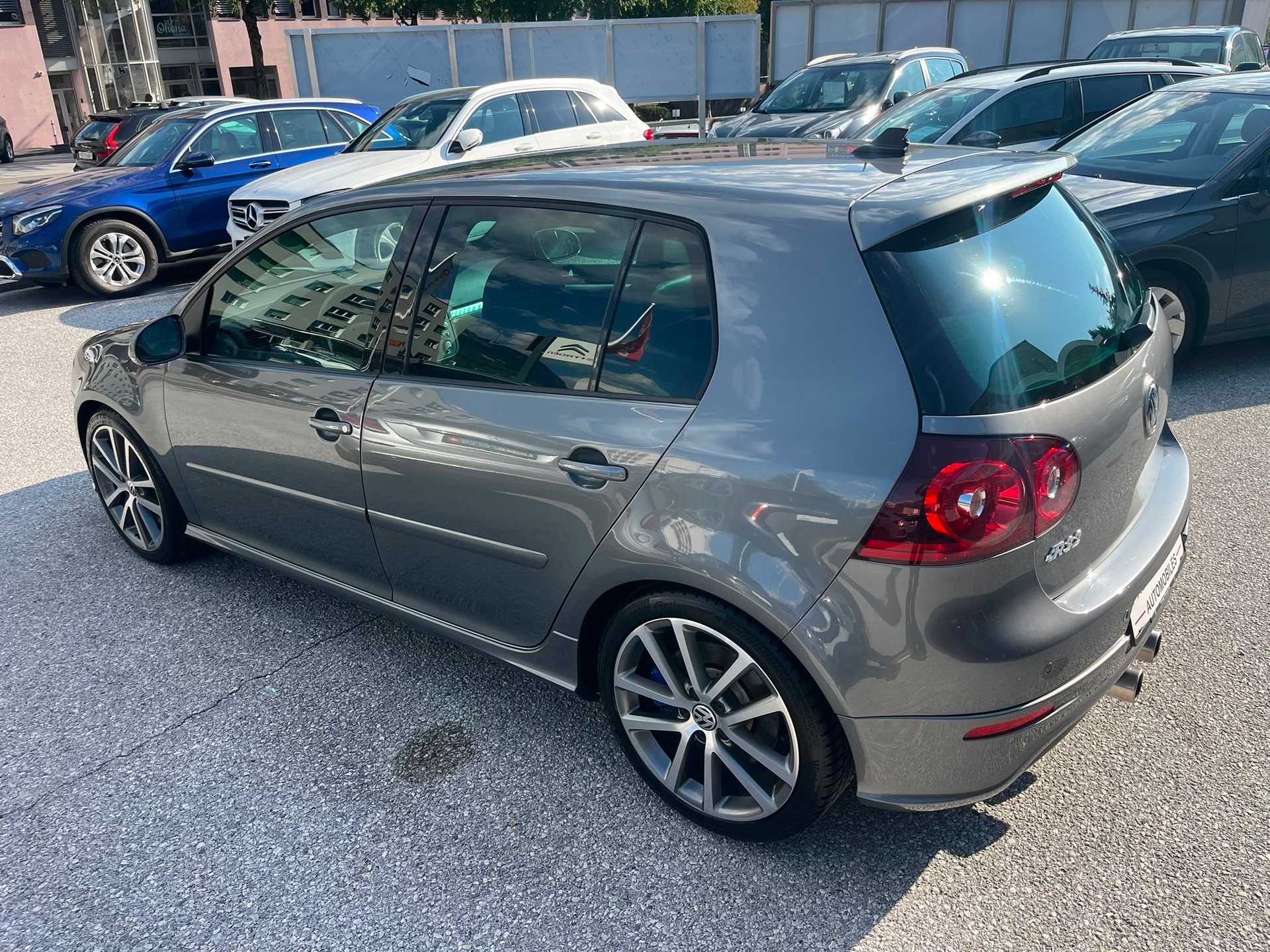 VW Golf R32 4Motion-image-5