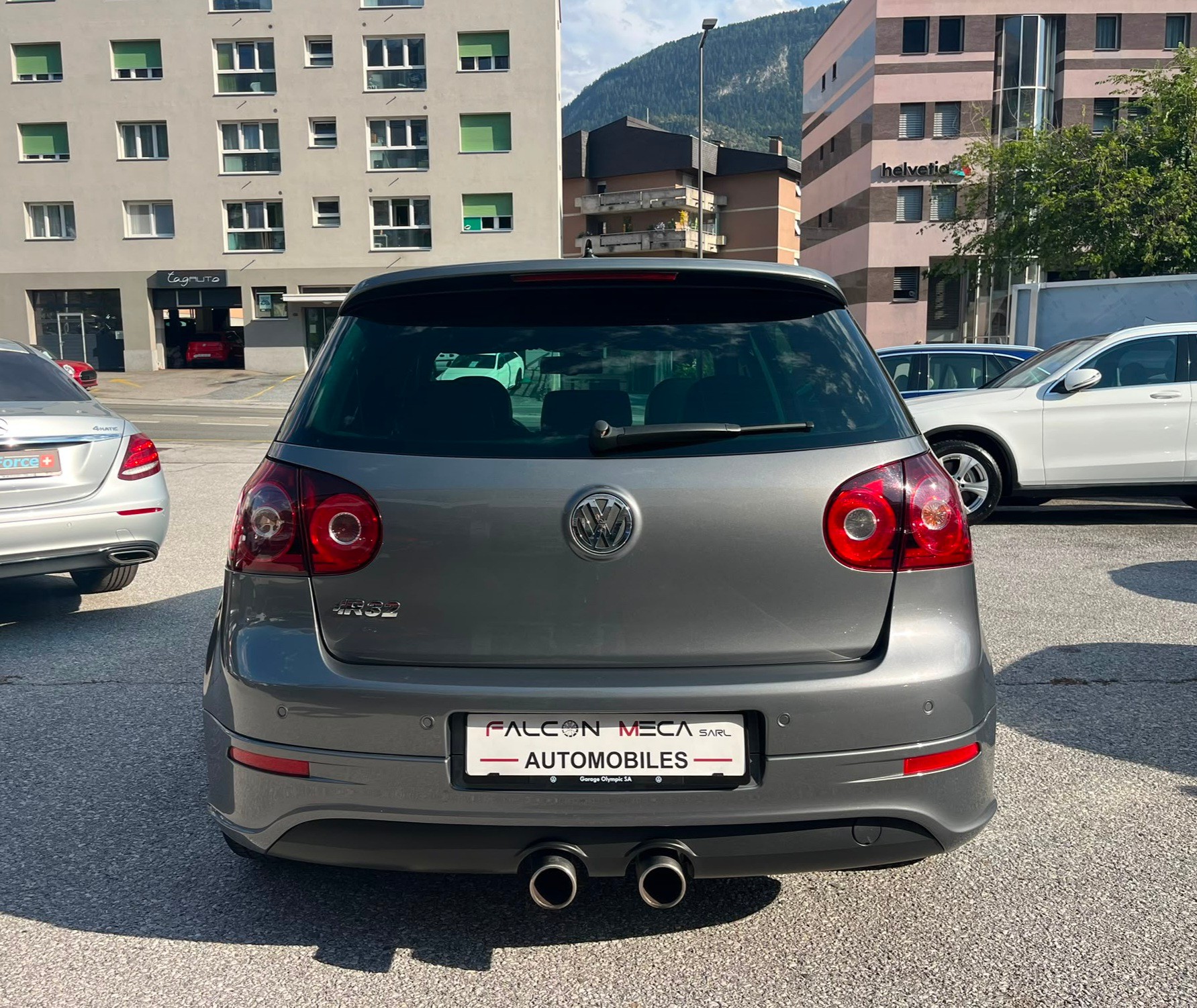 VW Golf R32 4Motion-image-7