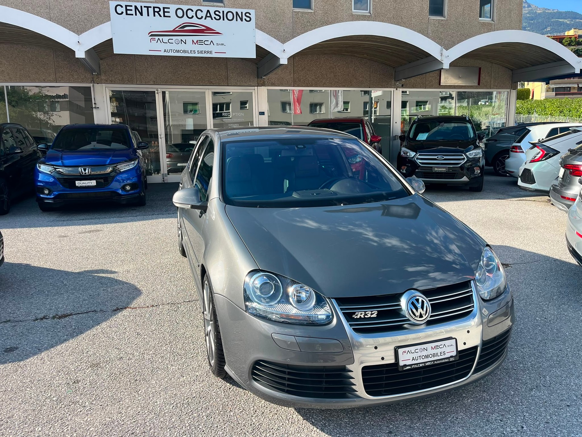 VW Golf R32 4Motion-image-11