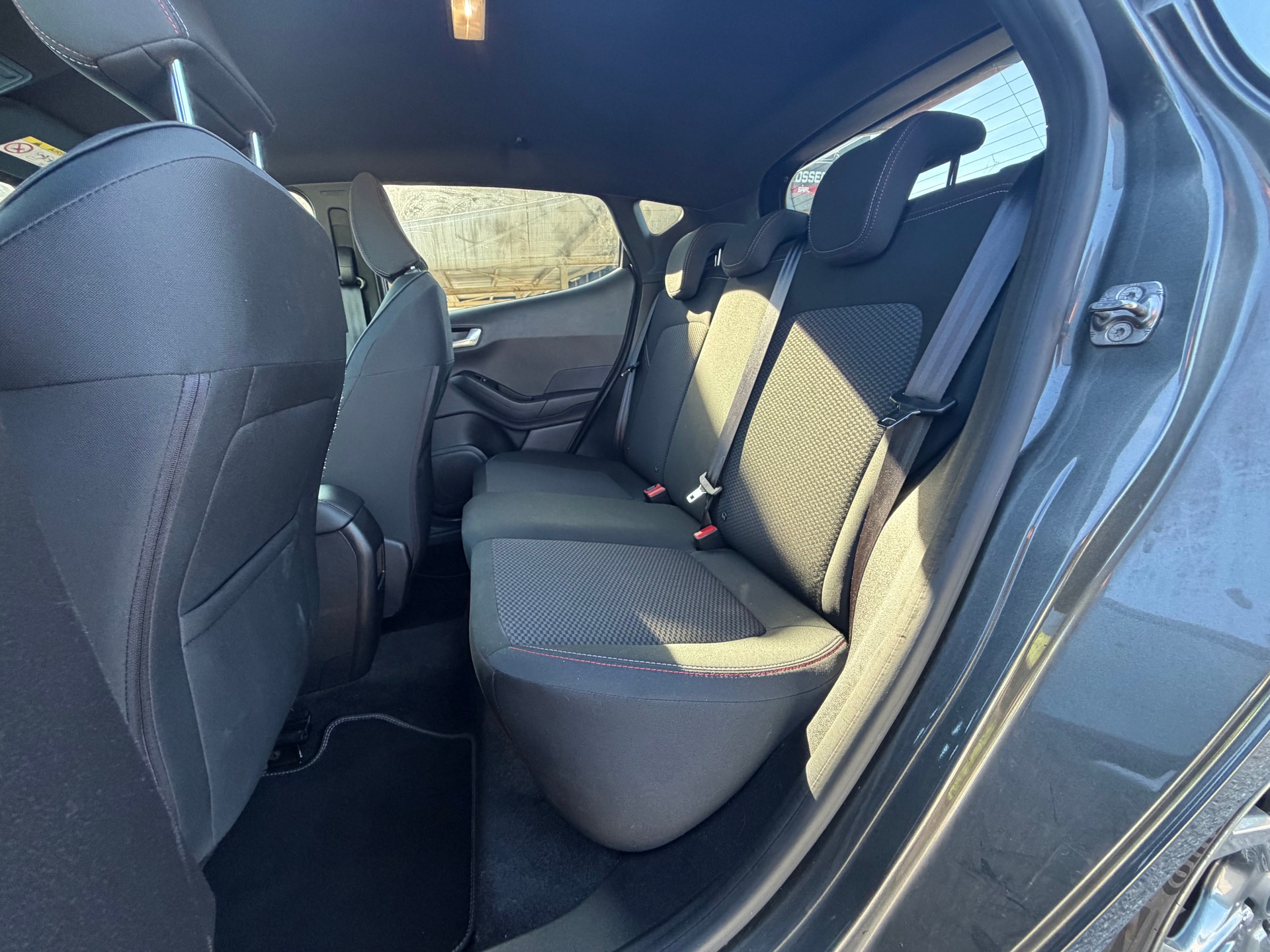 FORD Fiesta 1.0 SCTi ST Line-image-13