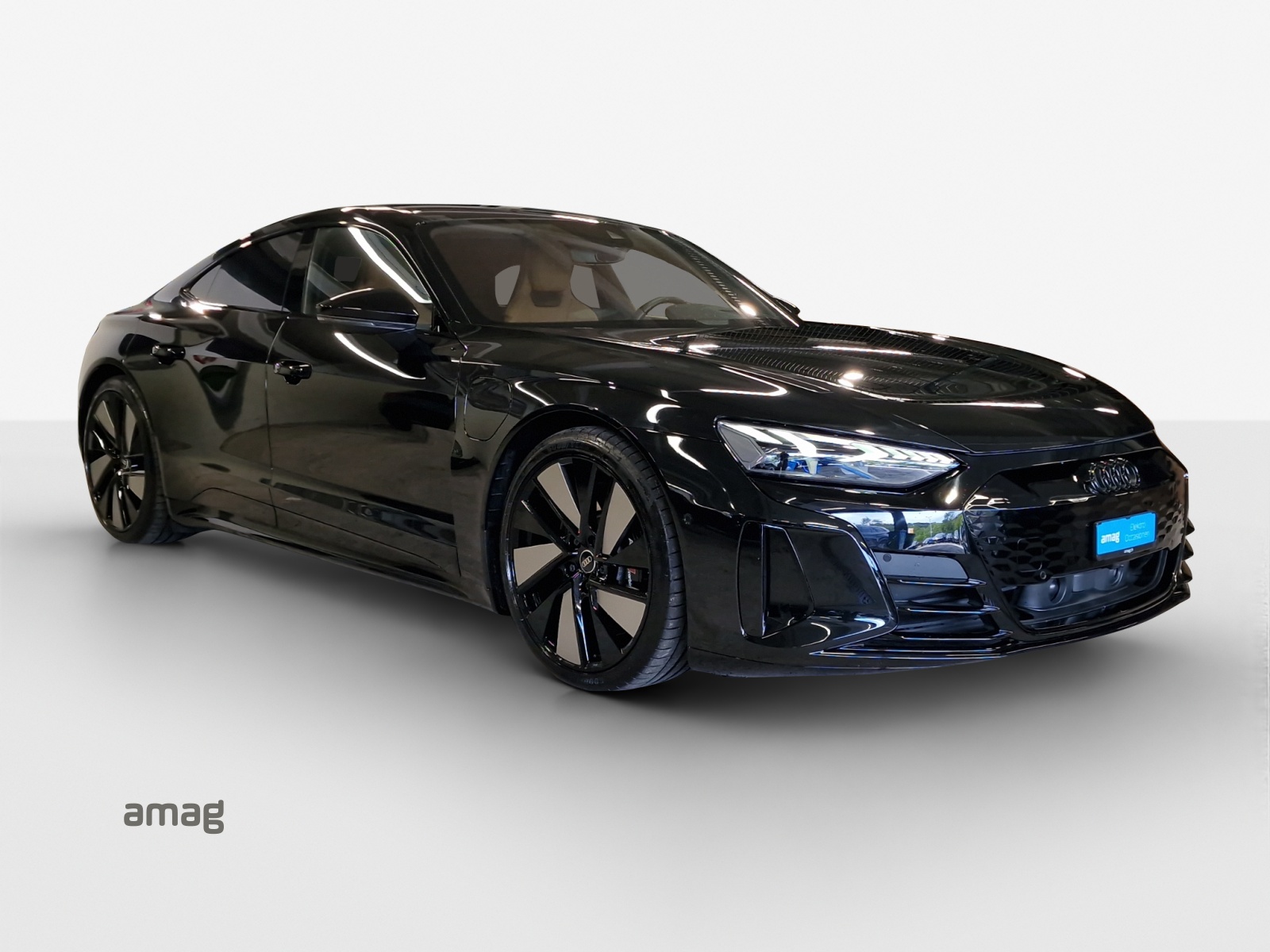 AUDI e-tron GT quattro-image-5