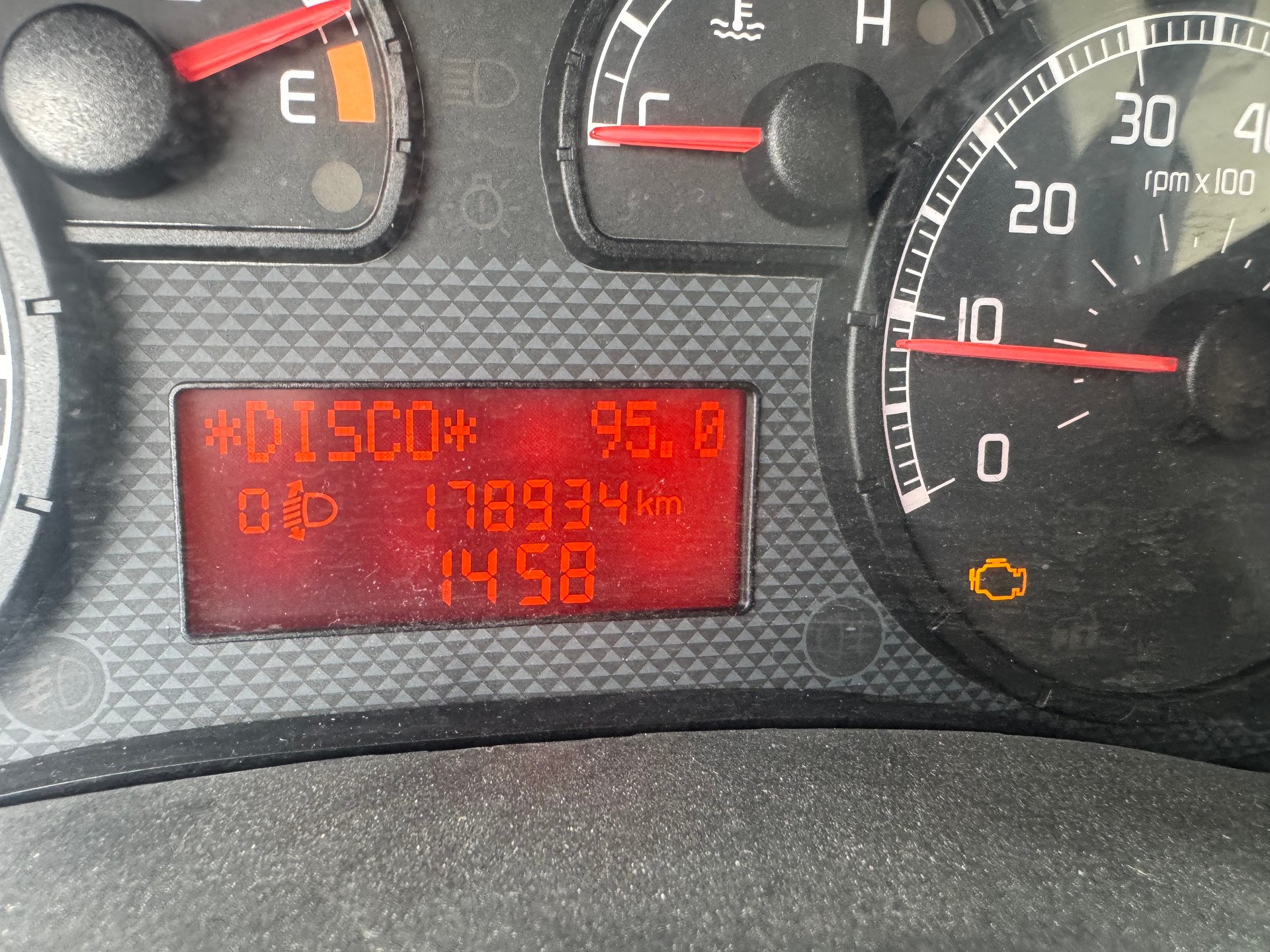 FIAT Panda 1.3 16V JTD 4x4 (Trekking)-image-8