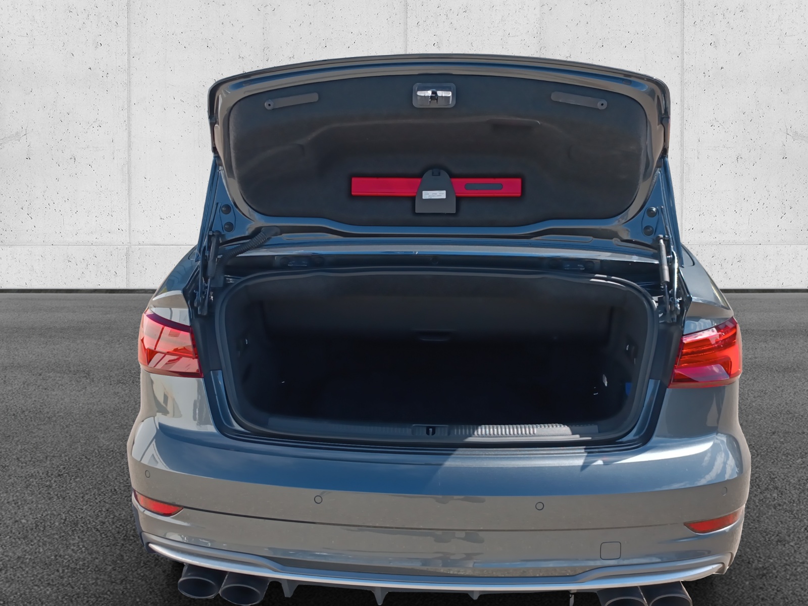 AUDI S3 Cabriolet 2.0 TFSI quattro S-tronic-image-14