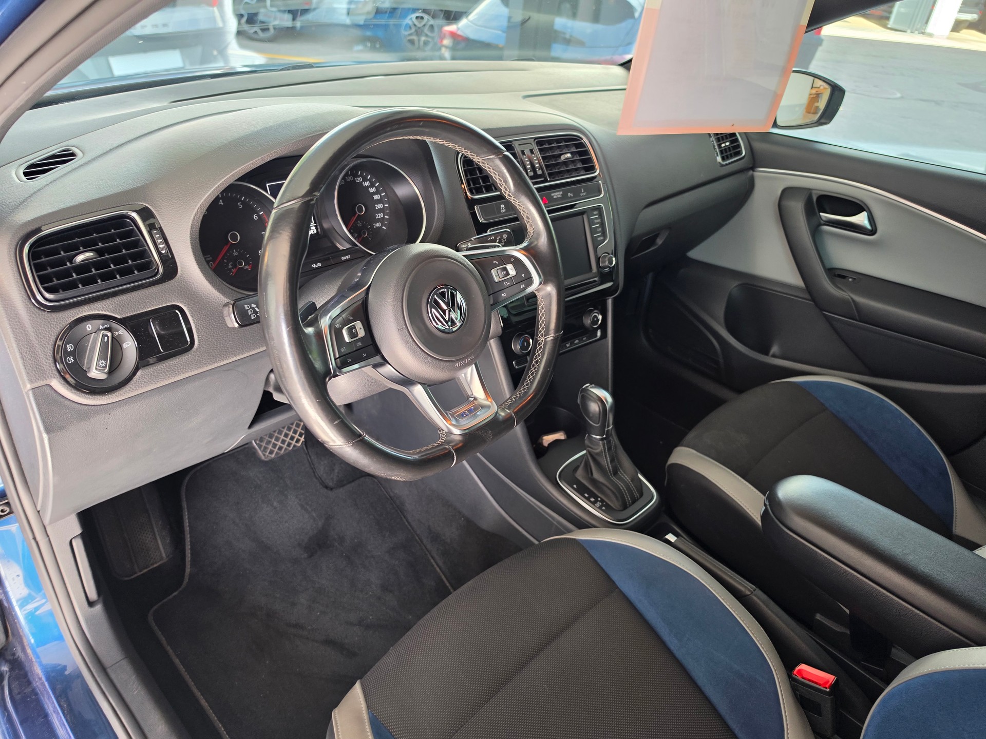 VW Polo 1.4 TSI ACT BlueGT DSG-image-4