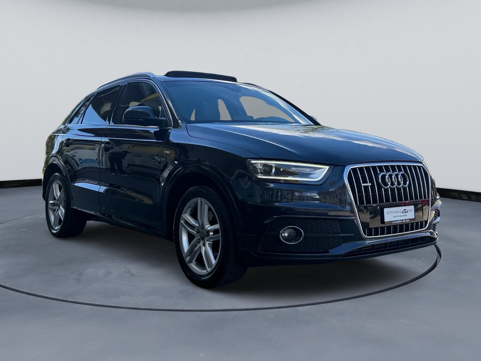 AUDI Q3 S-line 2.0 TDI quattro S-tronic *Rückfahrkamera*Panorama*Totwinkel Assistent*Sitzheizung*EL-Anhängerkupplung 2000KG*-image-2