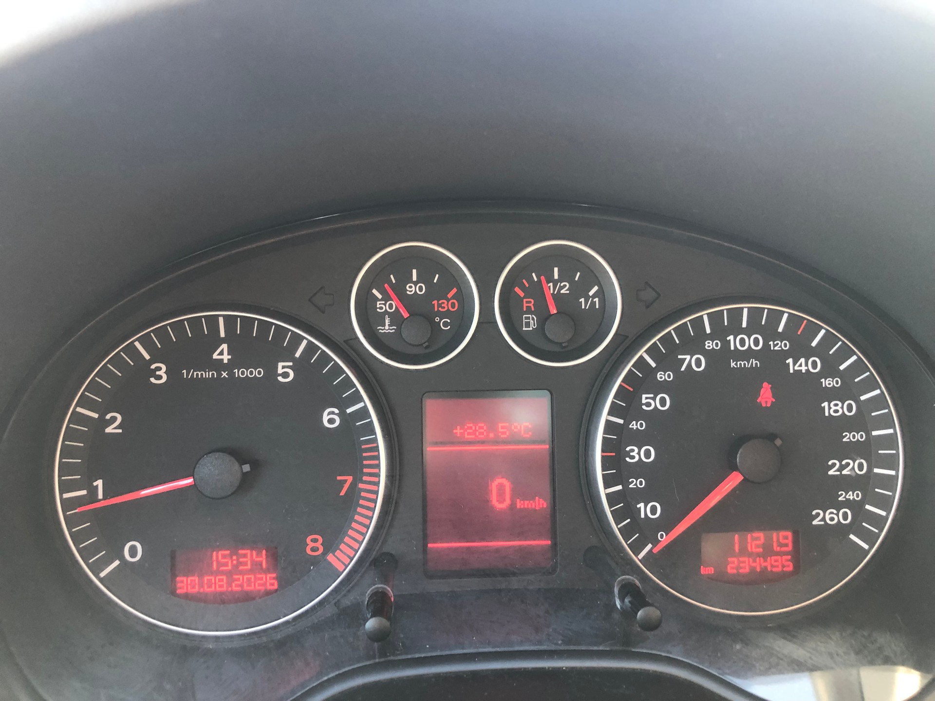AUDI A3 Sportback 1.8 Turbo FSI Attraction-image-15
