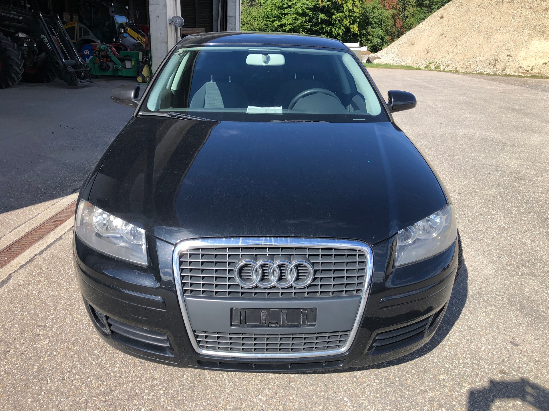 AUDI A3 Sportback 1.8 Turbo FSI Attraction-image-0